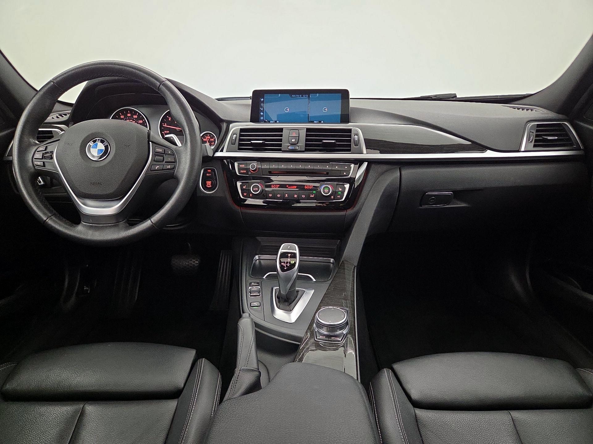 Thumbnail: 2017 BMW 3 Series - 9
