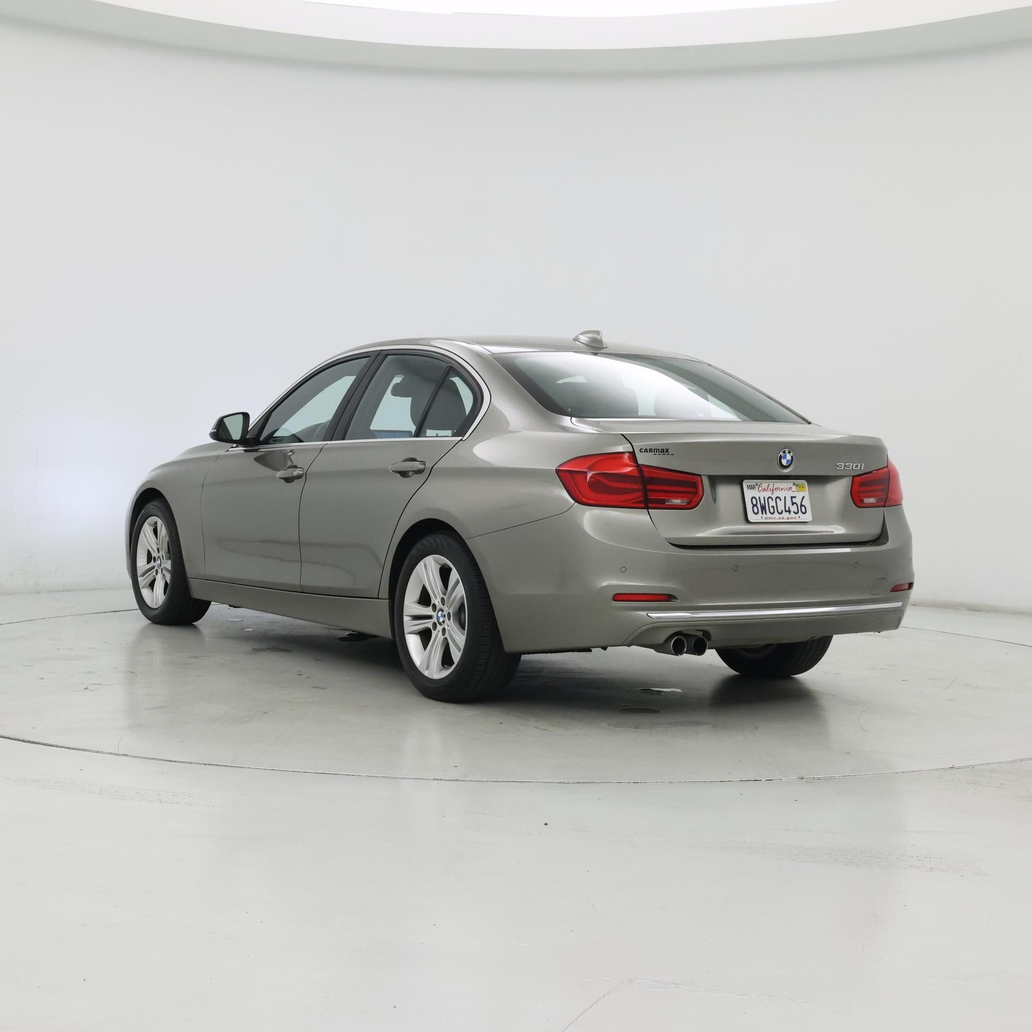 Thumbnail: 2017 BMW 3 Series - 2