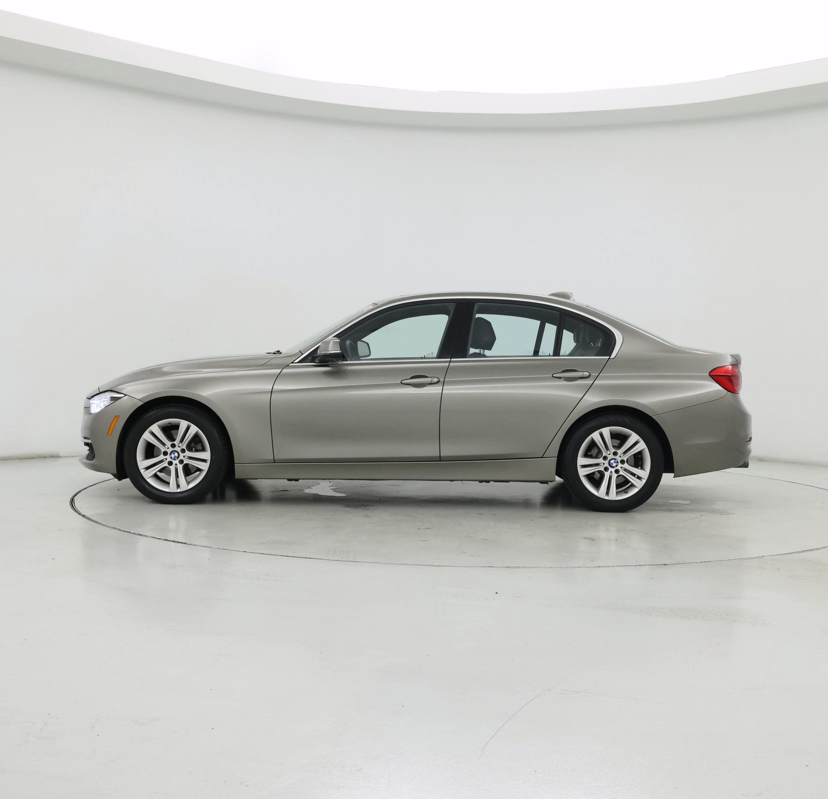 Thumbnail: 2017 BMW 3 Series - 3