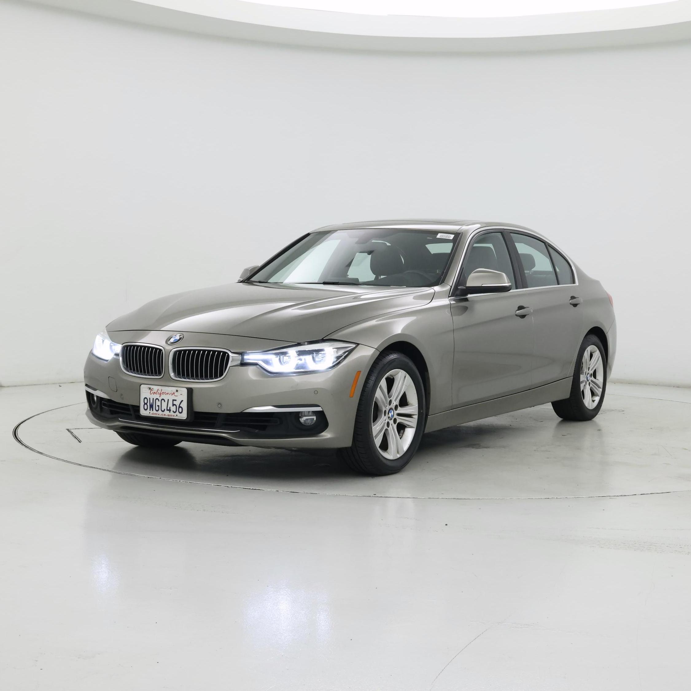 Thumbnail: 2017 BMW 3 Series - 4