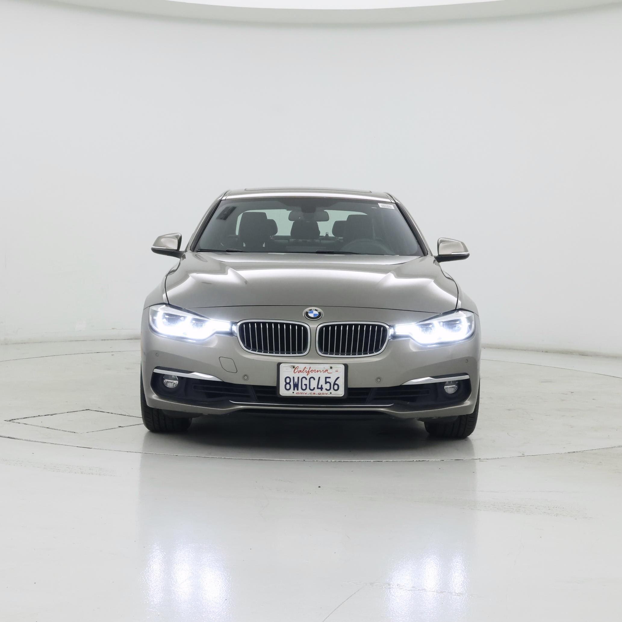 Thumbnail: 2017 BMW 3 Series - 5