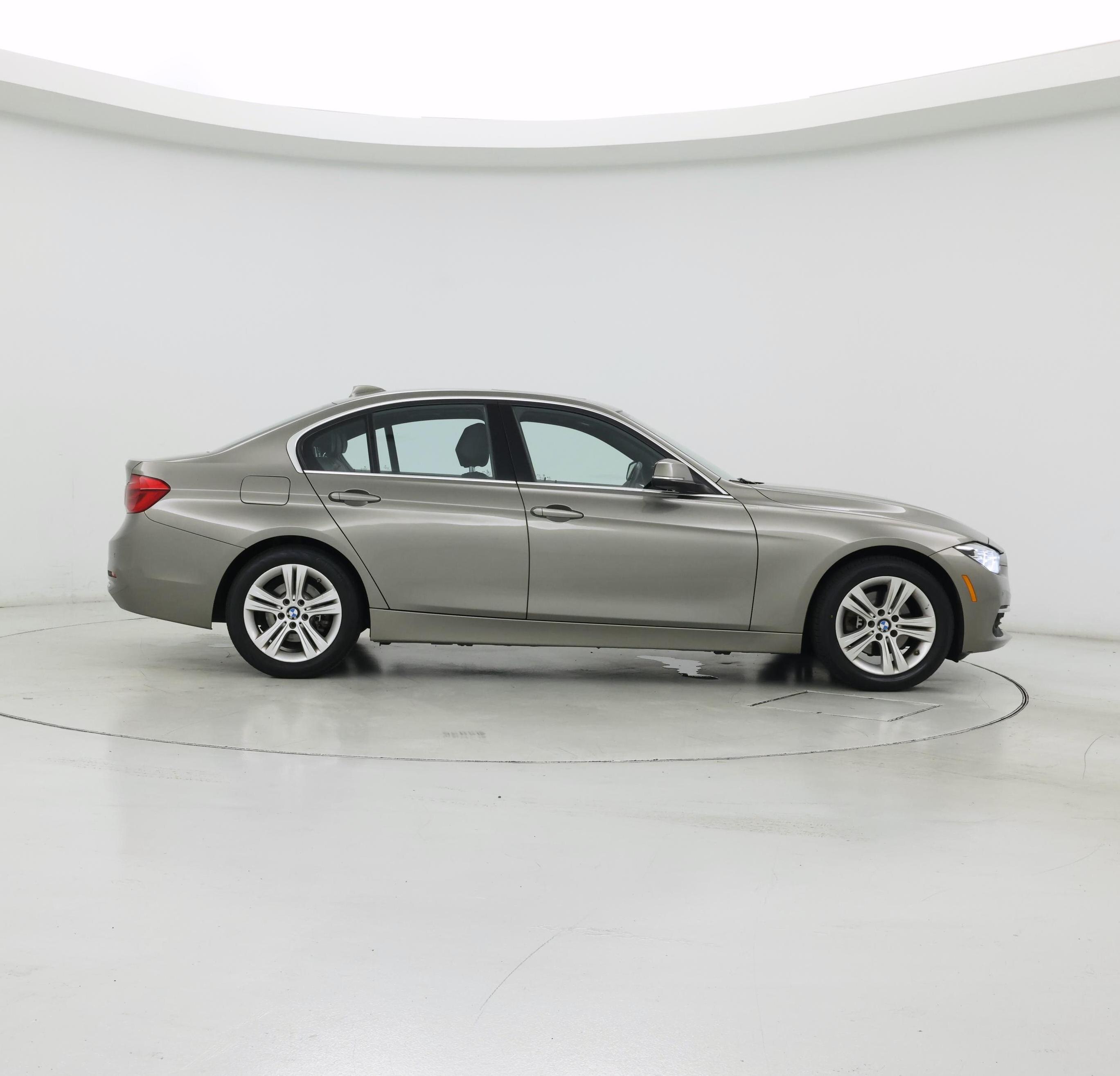 Thumbnail: 2017 BMW 3 Series - 7