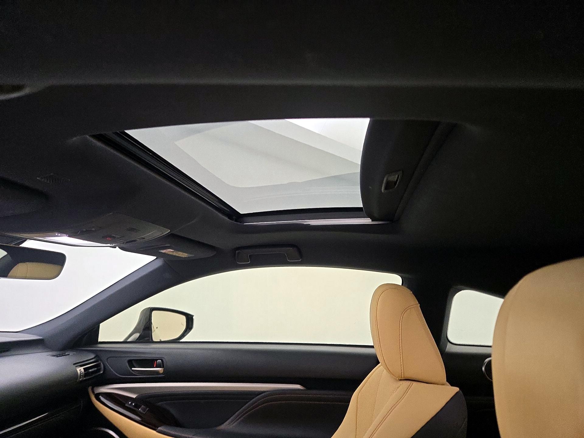 Thumbnail: 2019 Lexus RC - 20