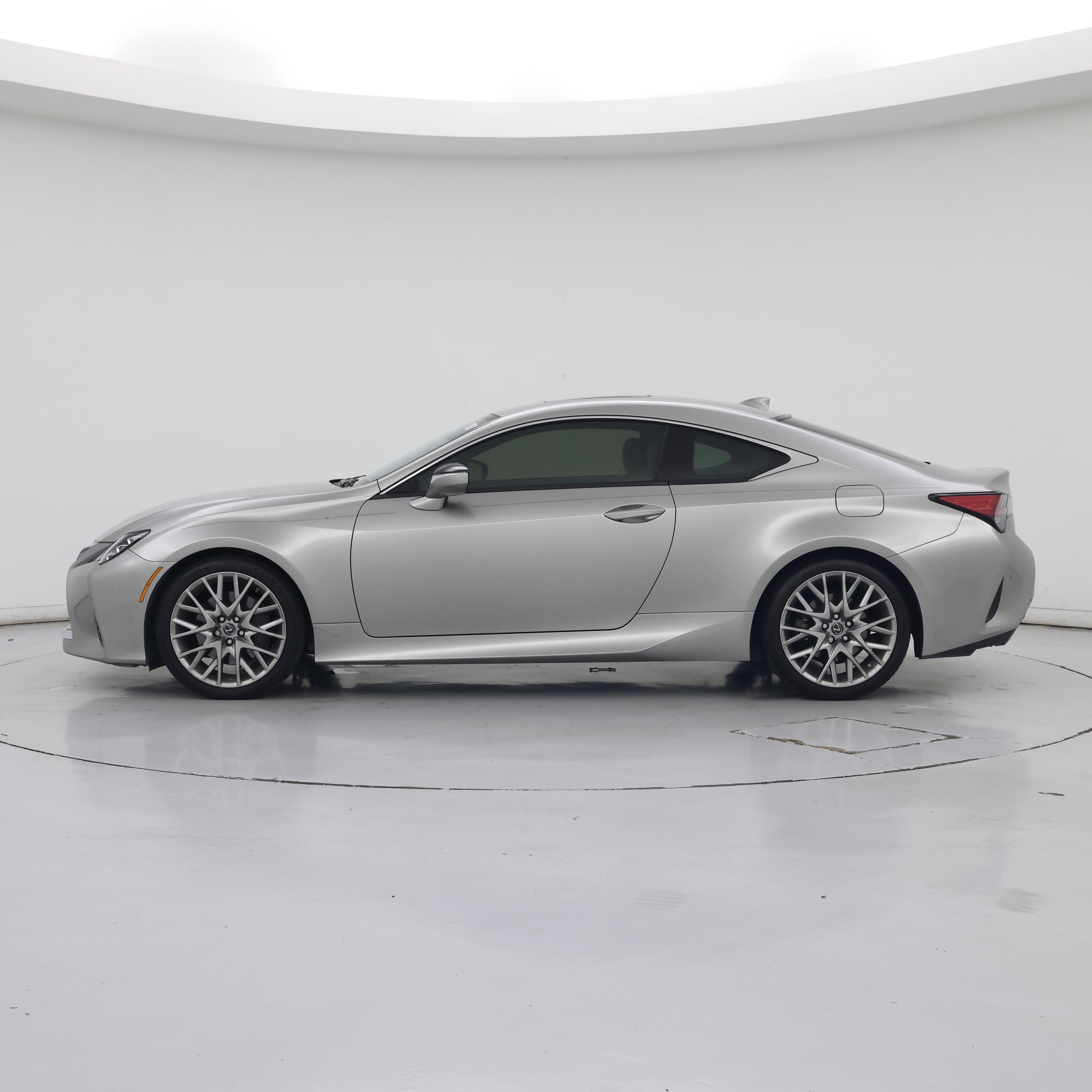 Thumbnail: 2019 Lexus RC - 3