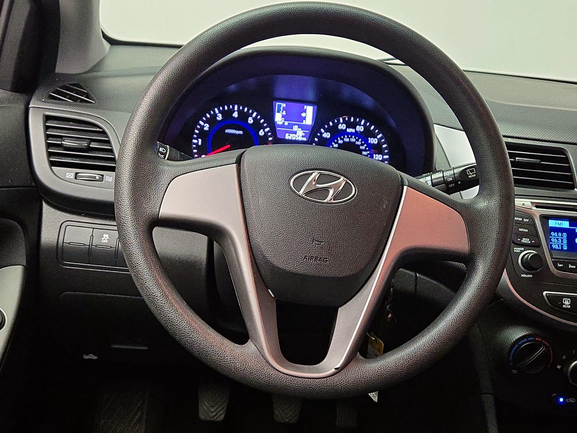Thumbnail: 2016 Hyundai Accent - 10