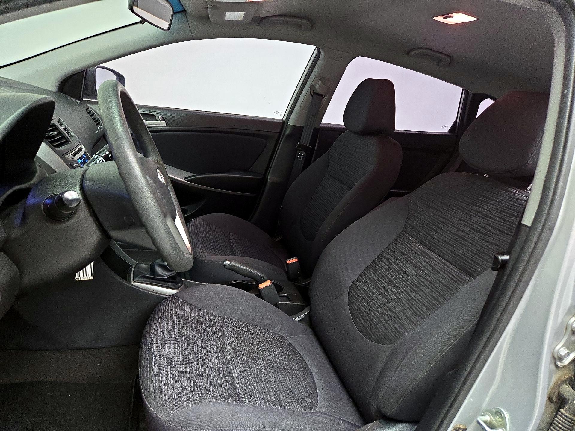 Thumbnail: 2016 Hyundai Accent - 11