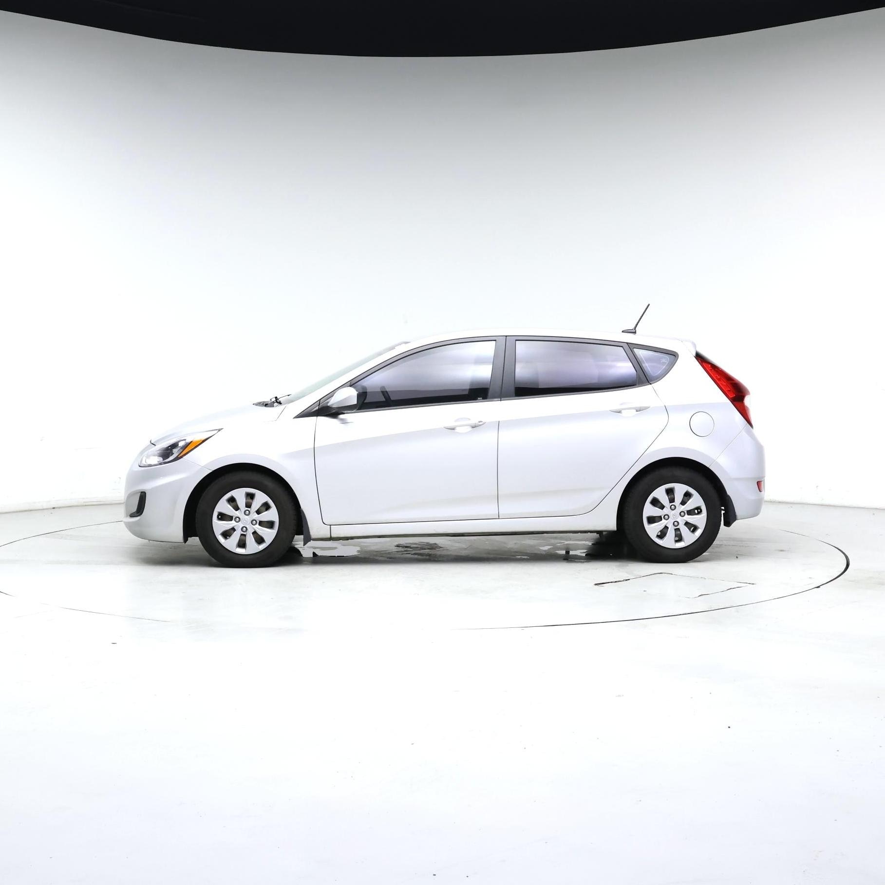 Thumbnail: 2016 Hyundai Accent - 3