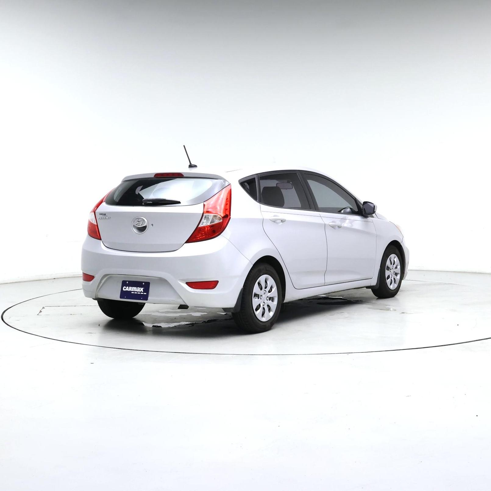 Thumbnail: 2016 Hyundai Accent - 8