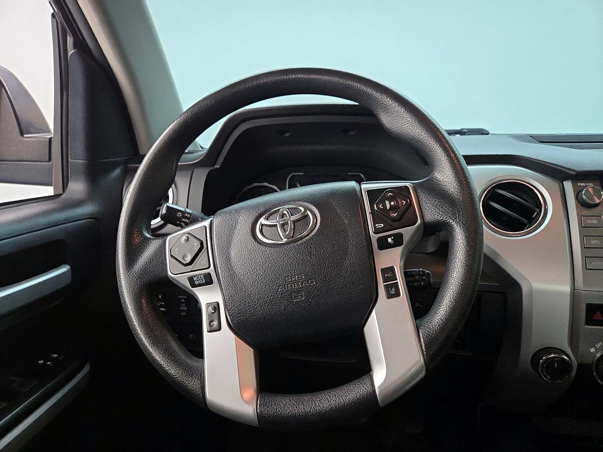 Thumbnail: 2018 Toyota Tundra - 10