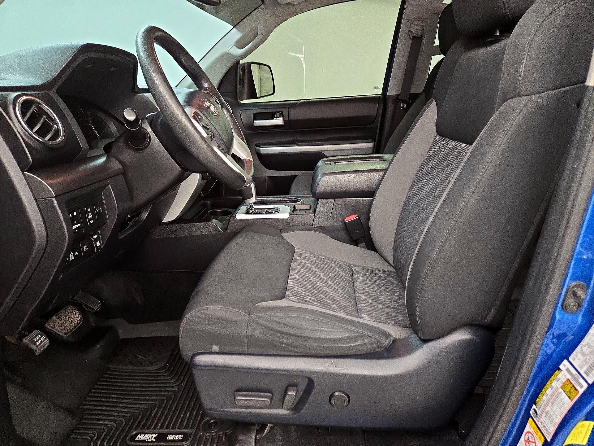 Thumbnail: 2018 Toyota Tundra - 11