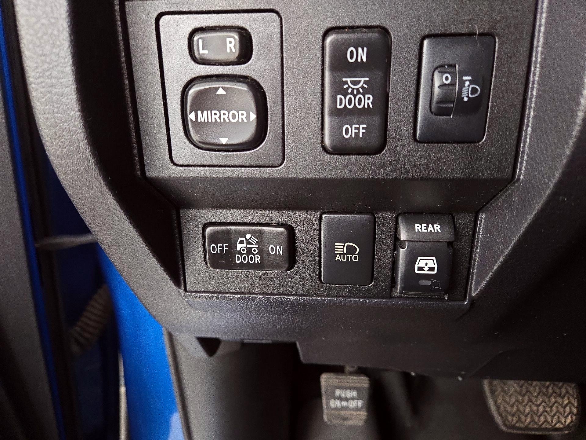 Thumbnail: 2018 Toyota Tundra - 13