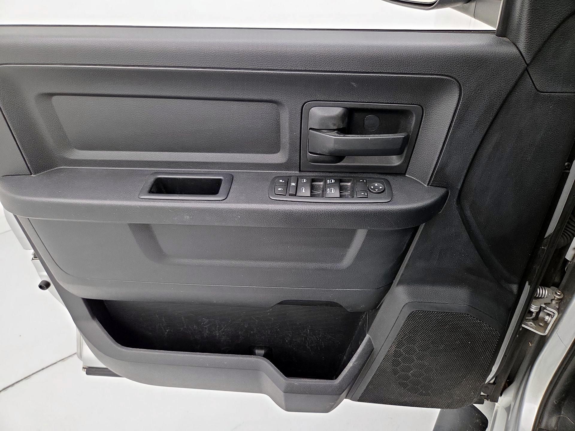 Thumbnail: 2016 RAM 3500 - 12