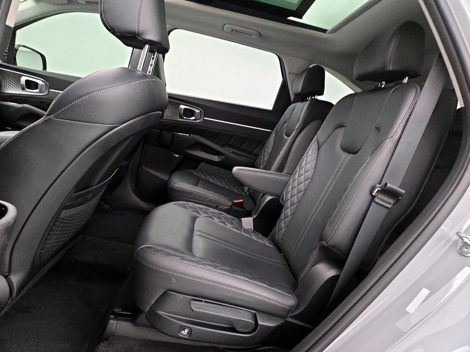 2022 Kia Sorento SX - Photo 22
