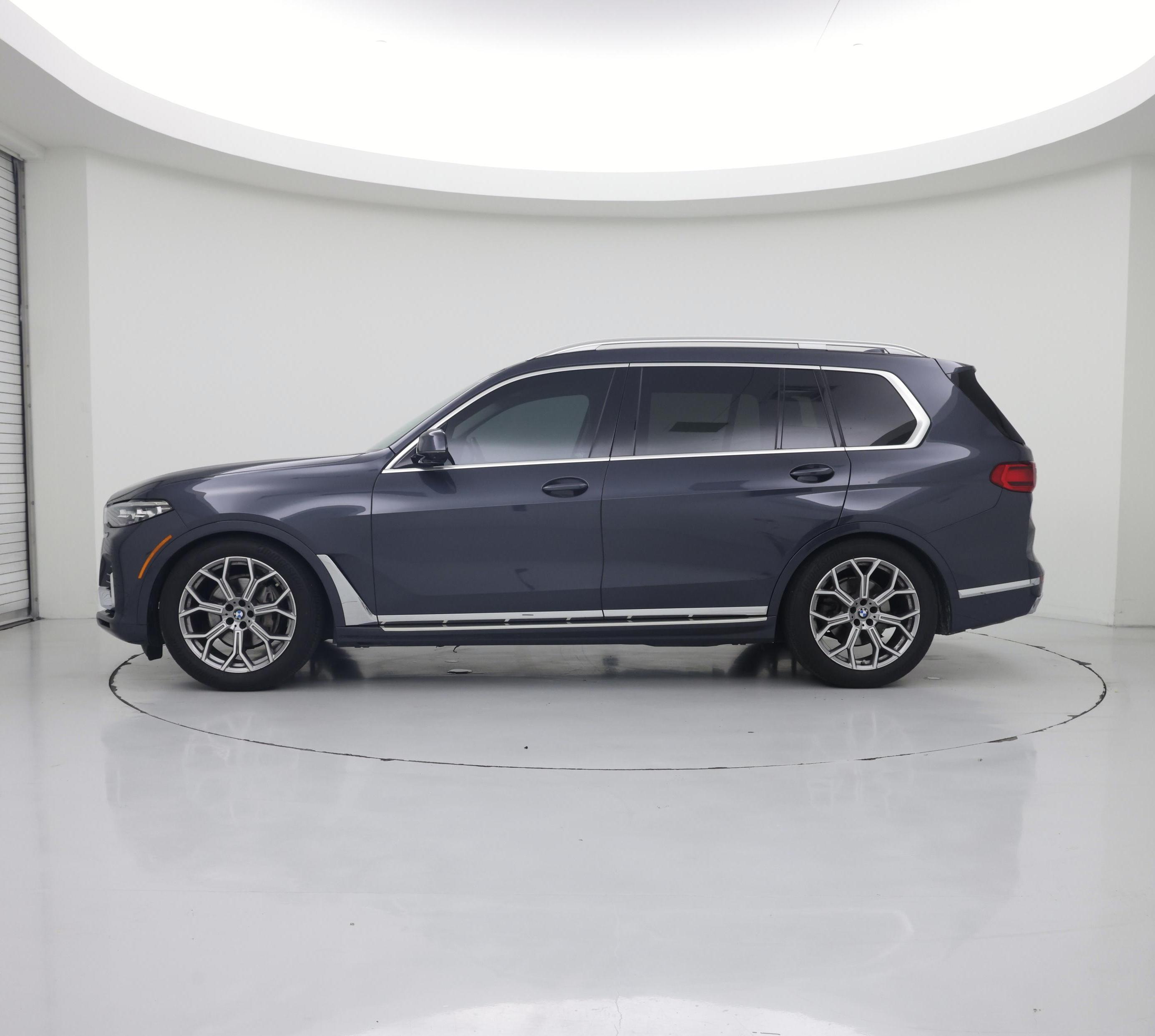 Thumbnail: 2021 BMW X7 - 3