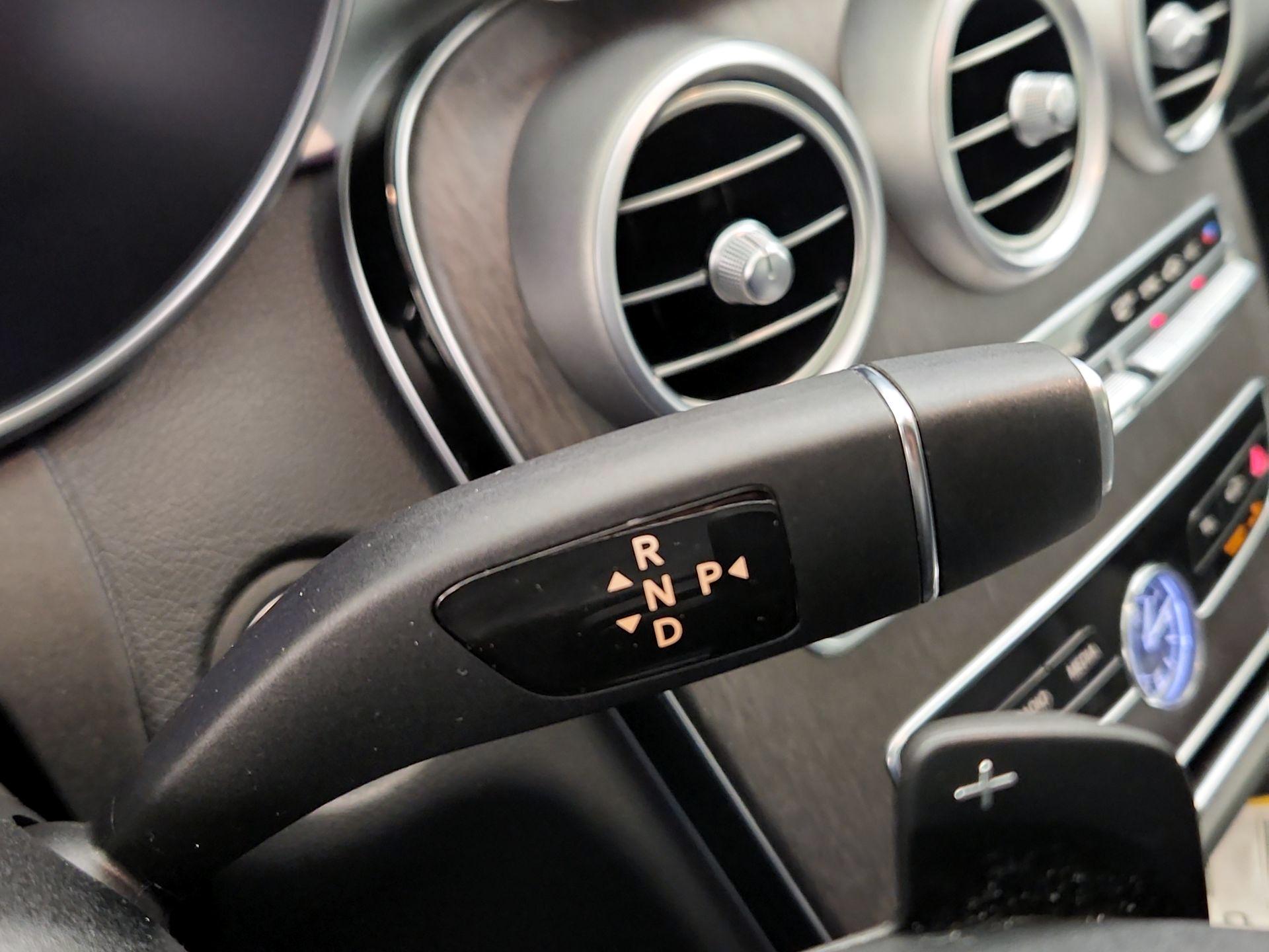 Thumbnail: 2020 Mercedes-Benz C-Class - 17