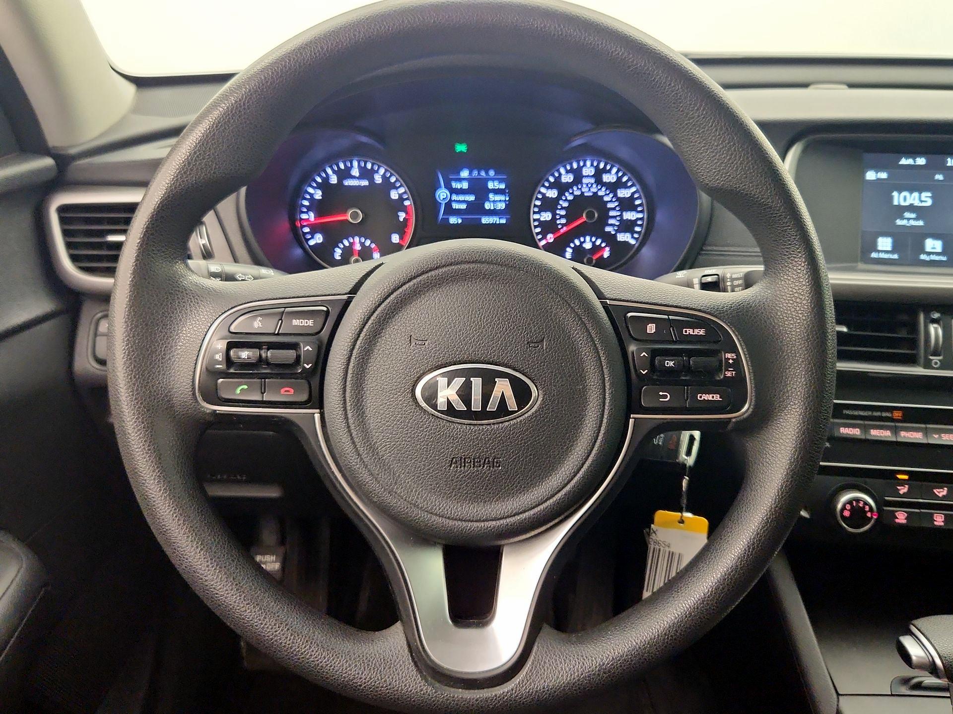 Thumbnail: 2018 Kia Optima - 10