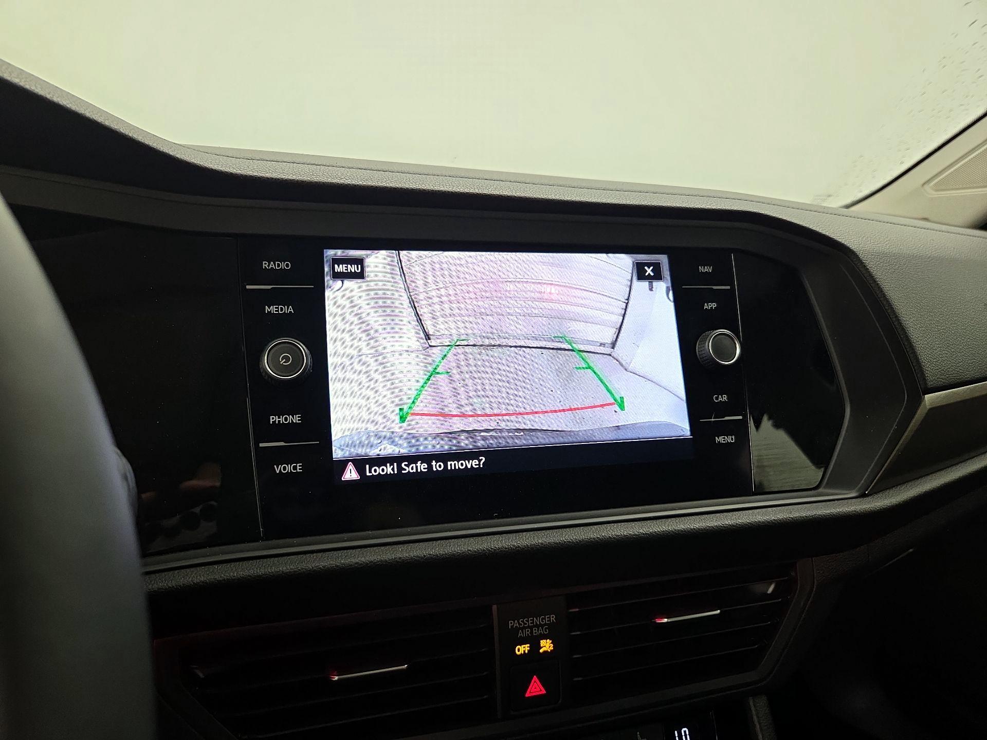 Thumbnail: 2019 Volkswagen Jetta - 15
