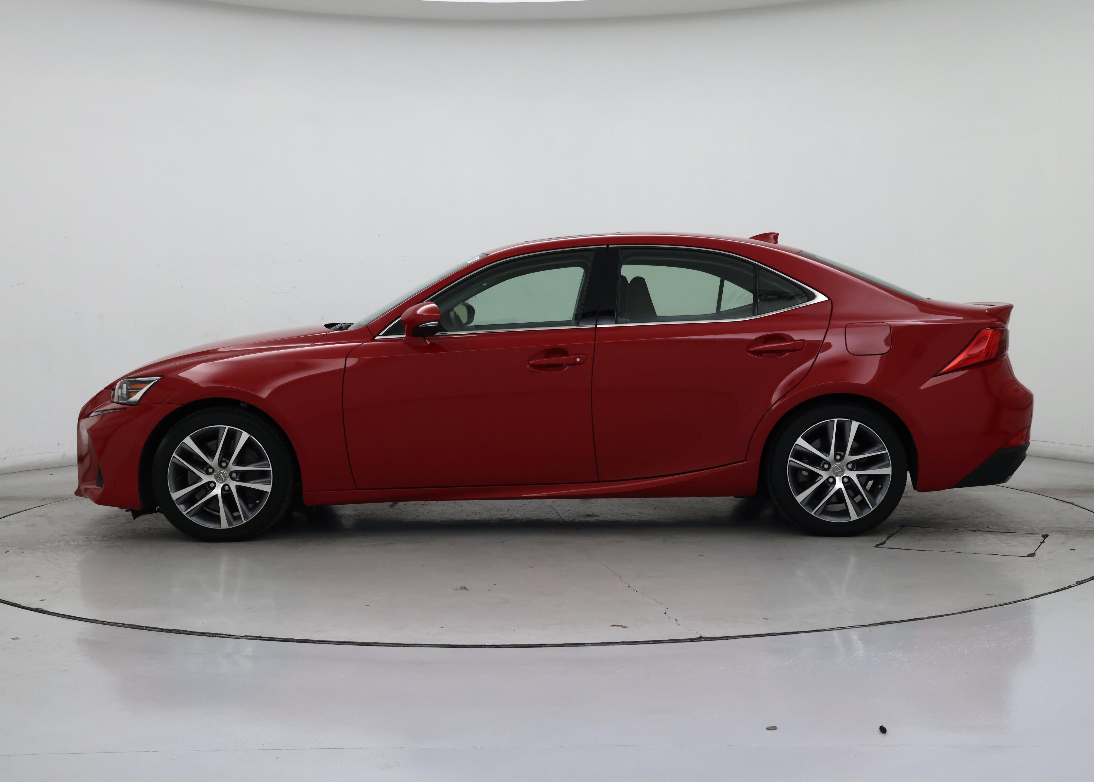 Thumbnail: 2018 Lexus IS - 3