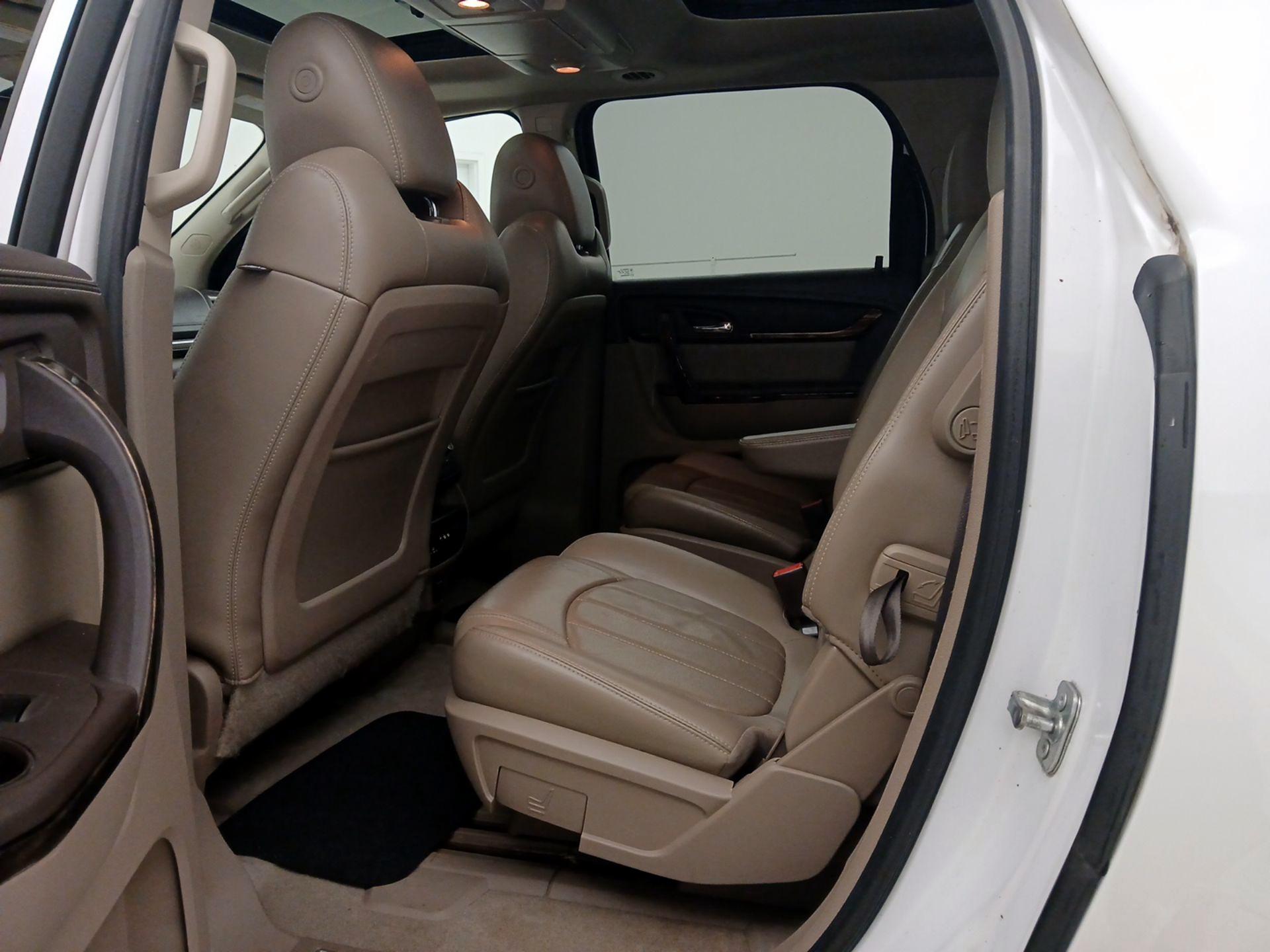 Thumbnail: 2016 GMC Acadia - 20