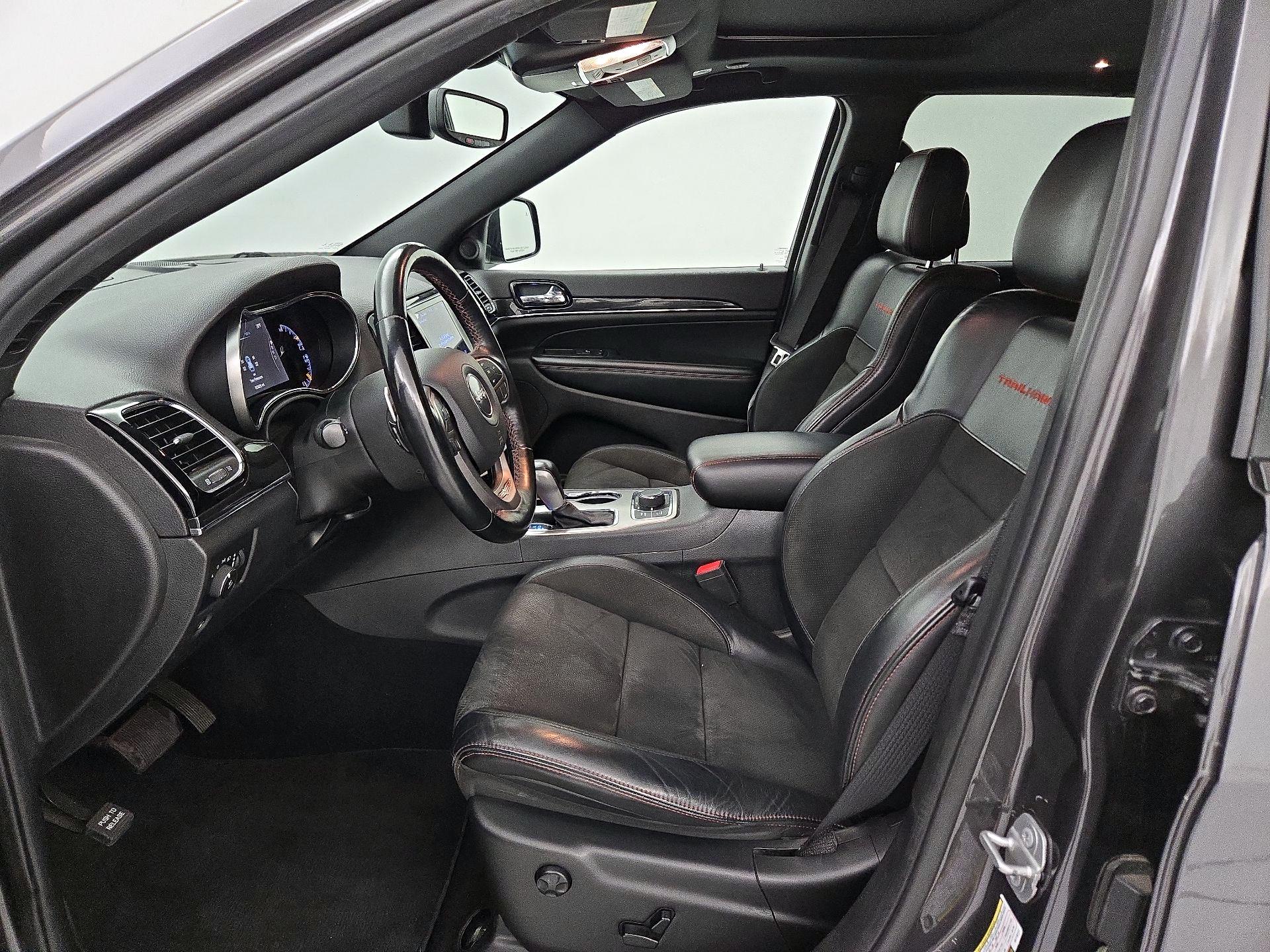 Thumbnail: 2019 Jeep Grand Cherokee - 11