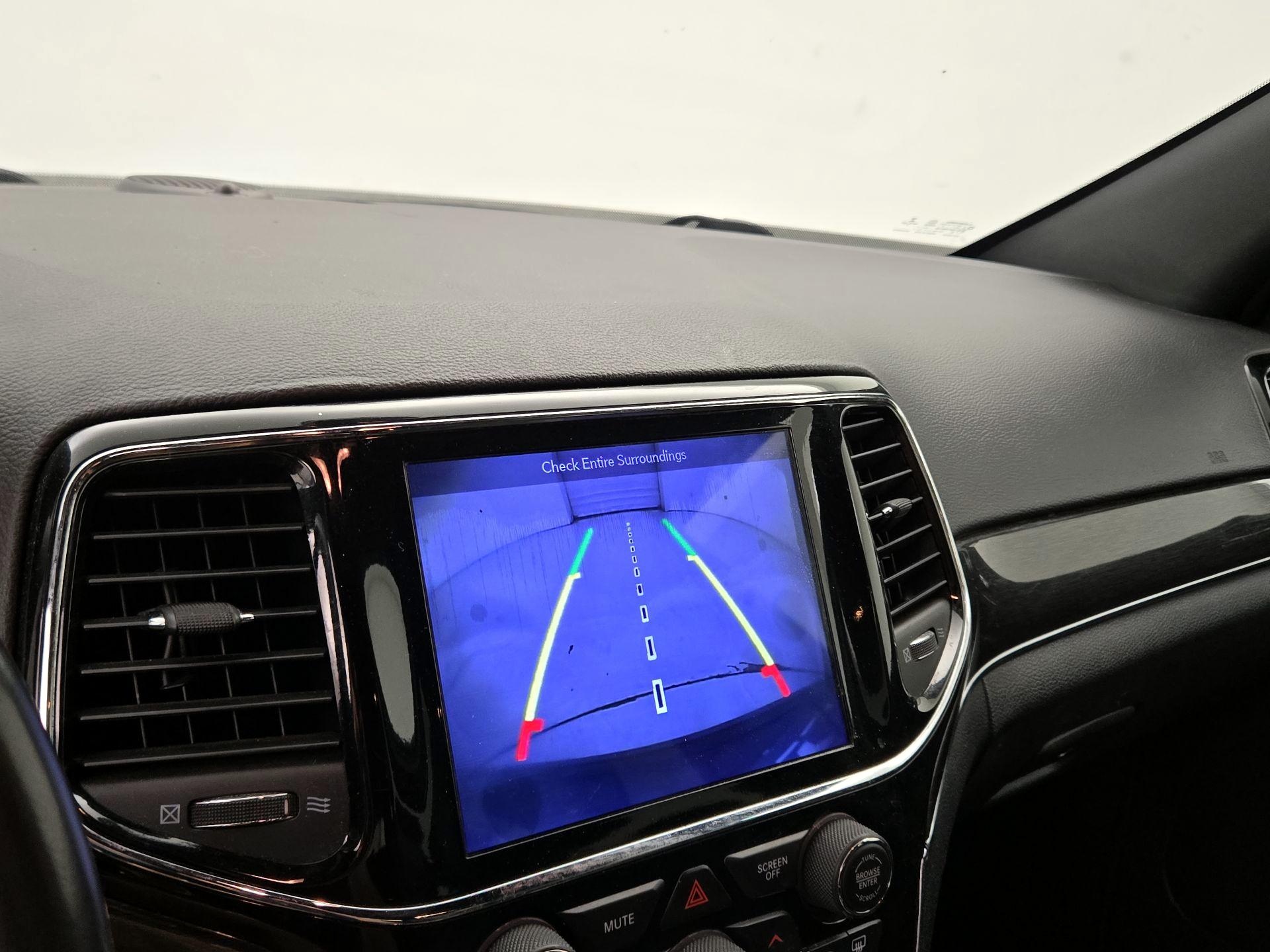 Thumbnail: 2019 Jeep Grand Cherokee - 15