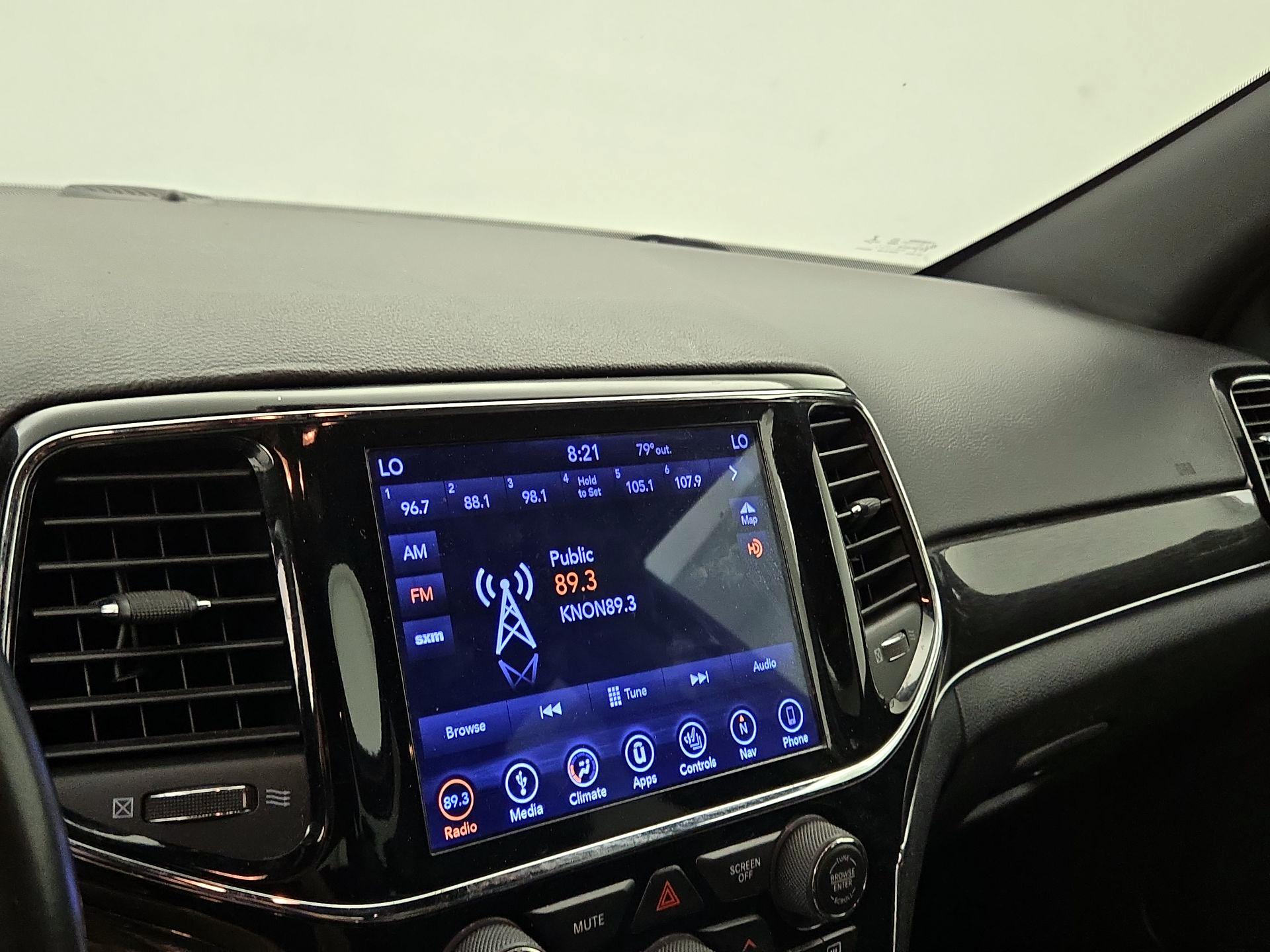 Thumbnail: 2019 Jeep Grand Cherokee - 16
