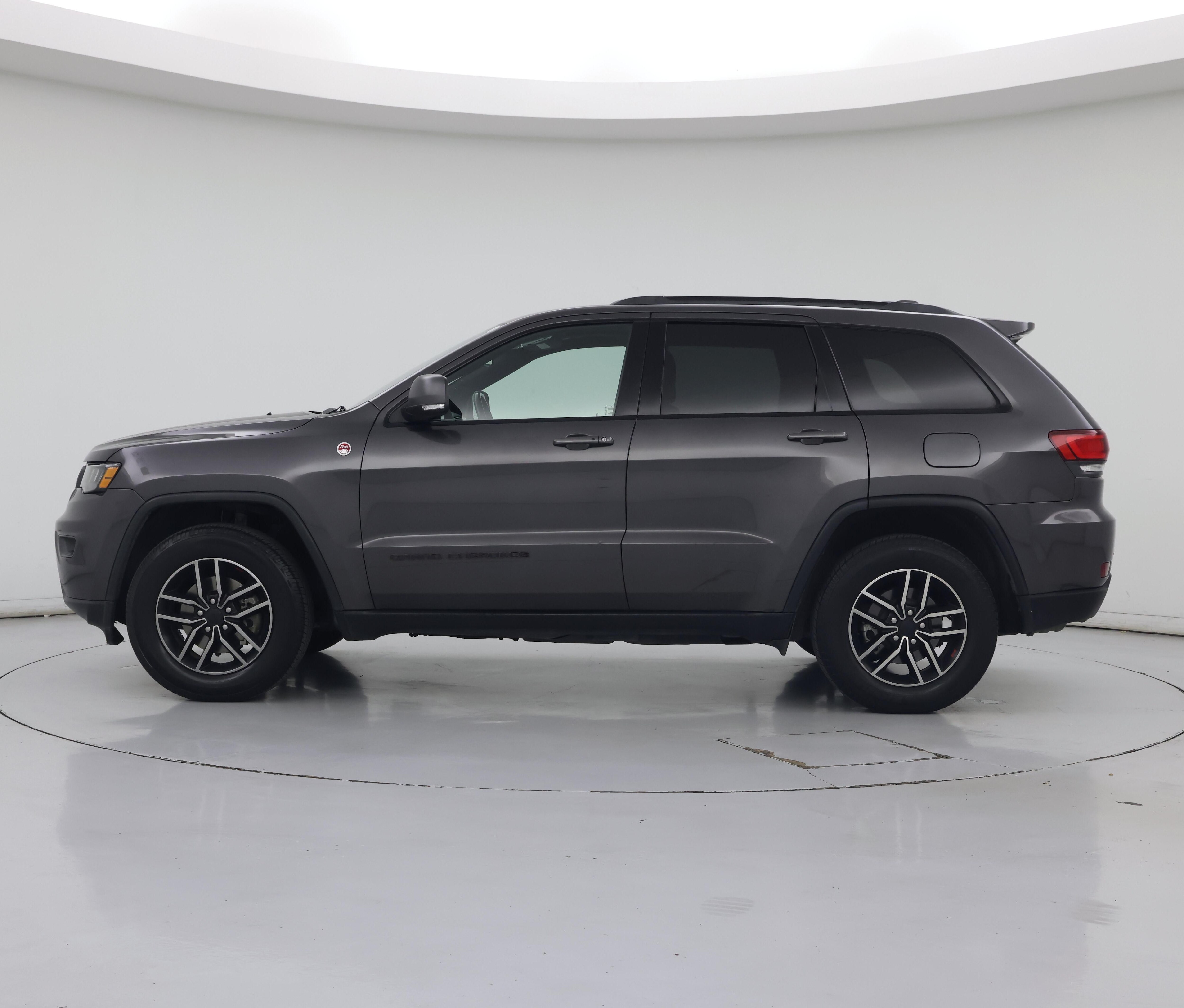Thumbnail: 2019 Jeep Grand Cherokee - 3
