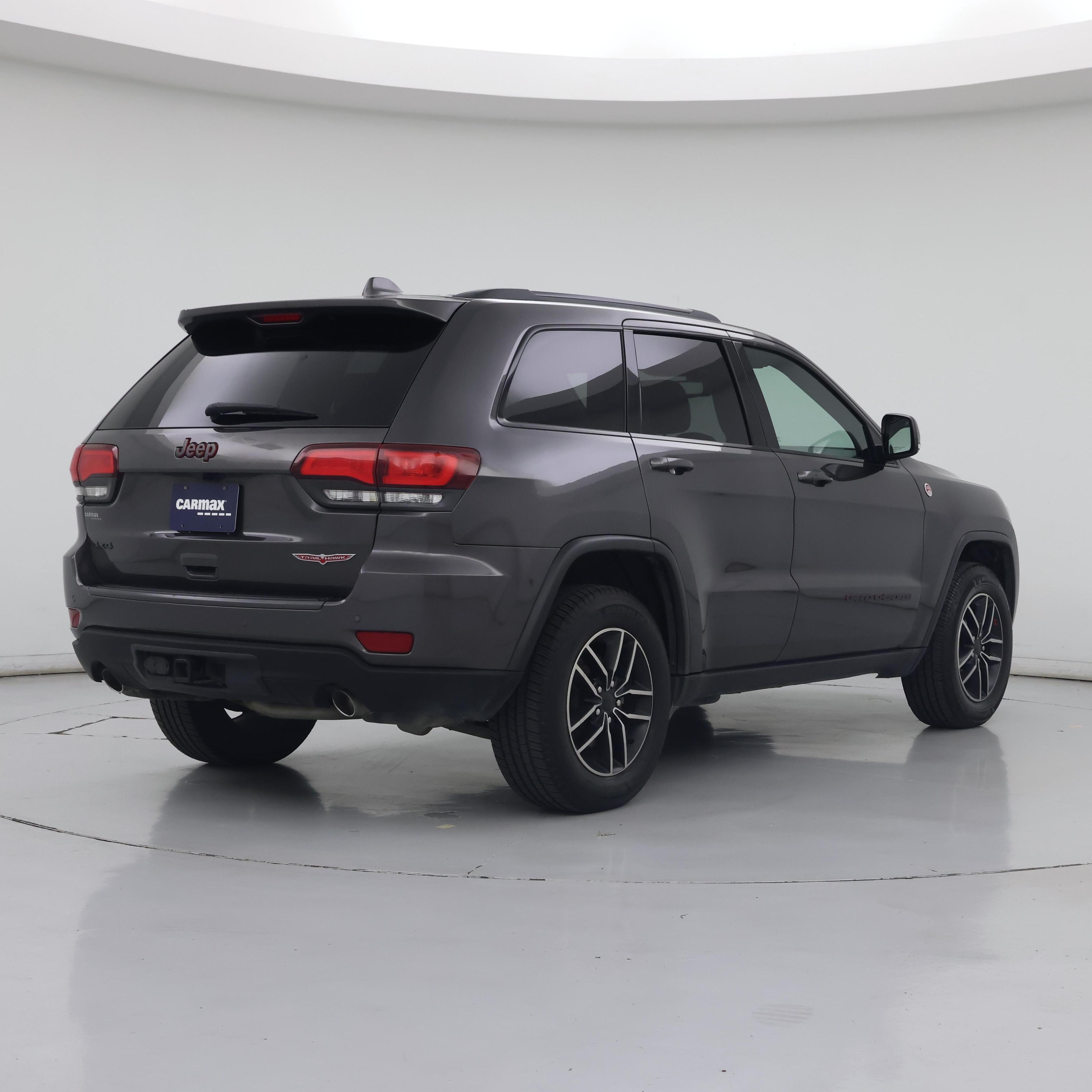 Thumbnail: 2019 Jeep Grand Cherokee - 8