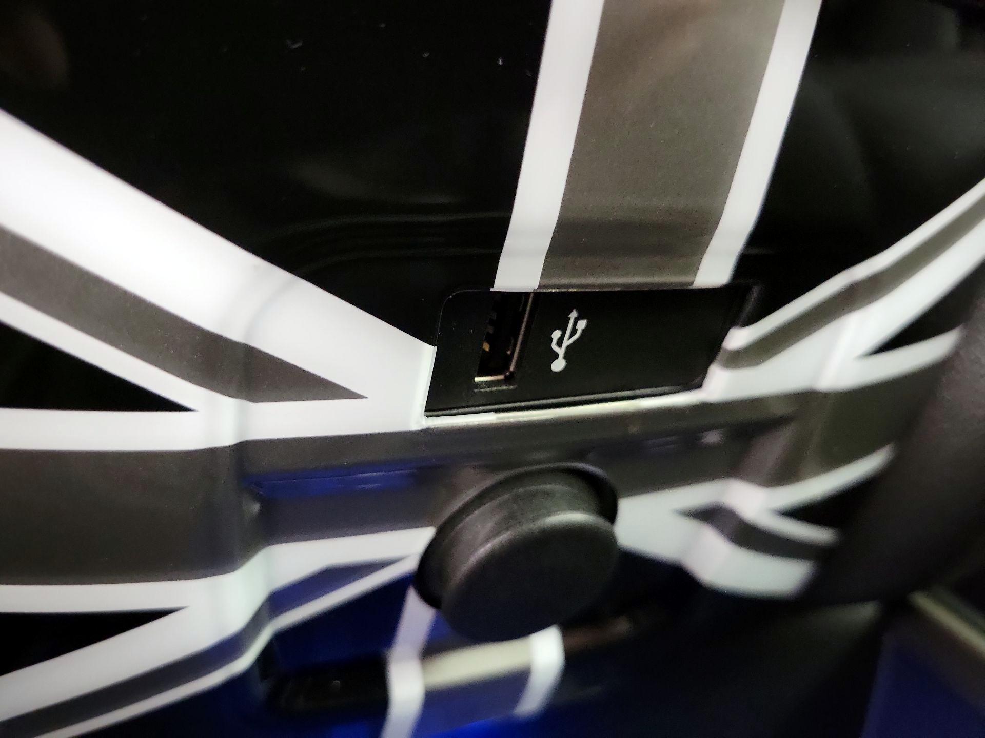 Thumbnail: 2023 MINI Cooper Countryman - 19