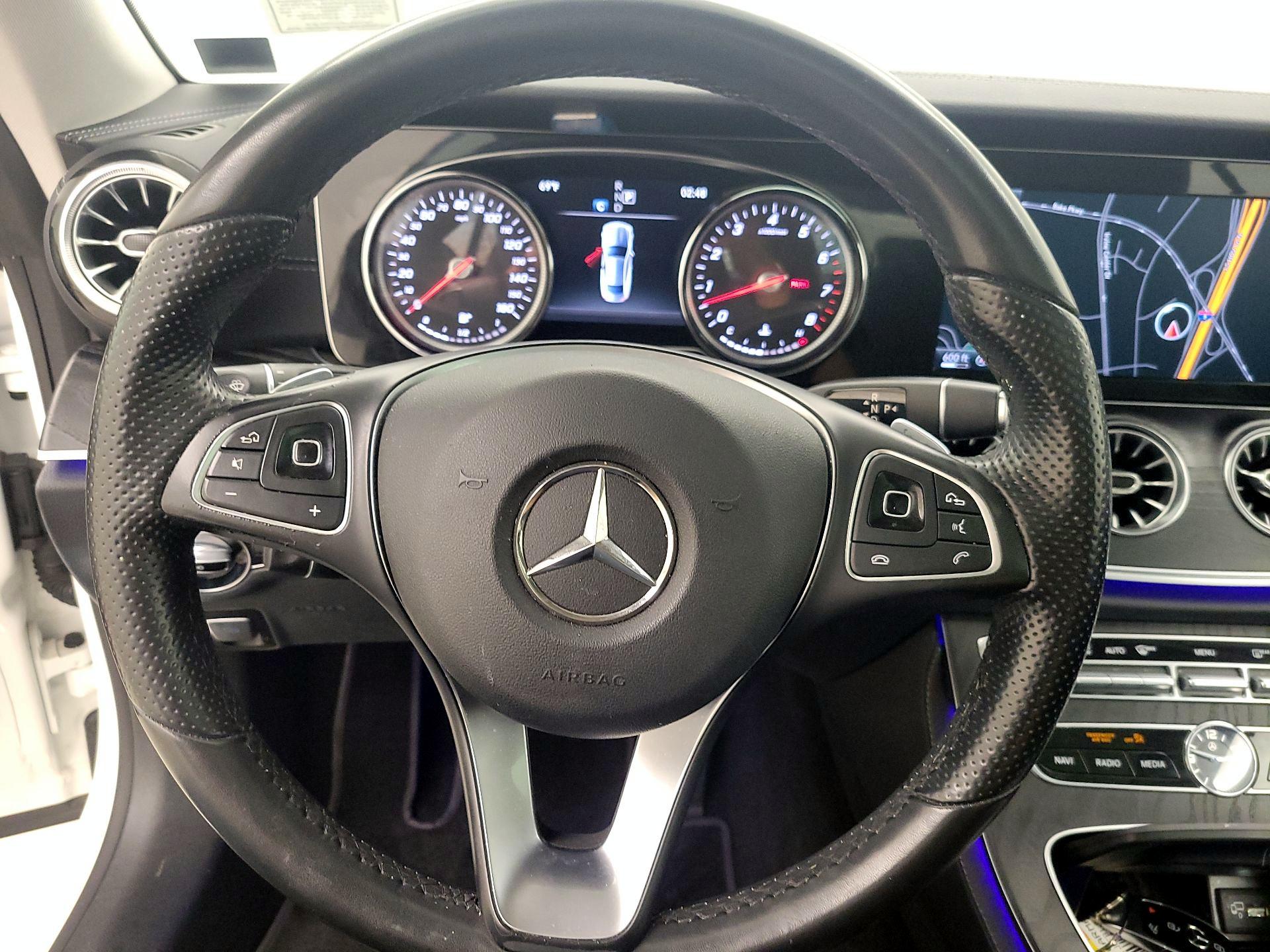 Thumbnail: 2018 Mercedes-Benz E-Class - 10