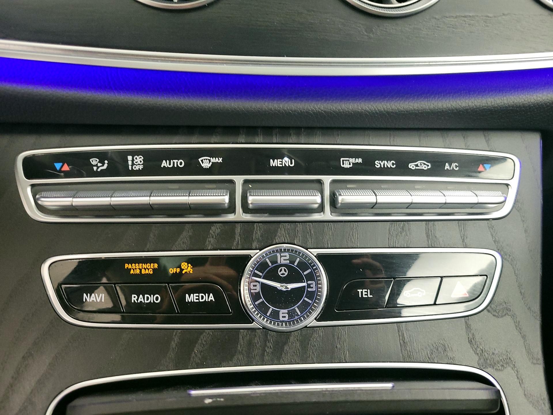 Thumbnail: 2018 Mercedes-Benz E-Class - 17