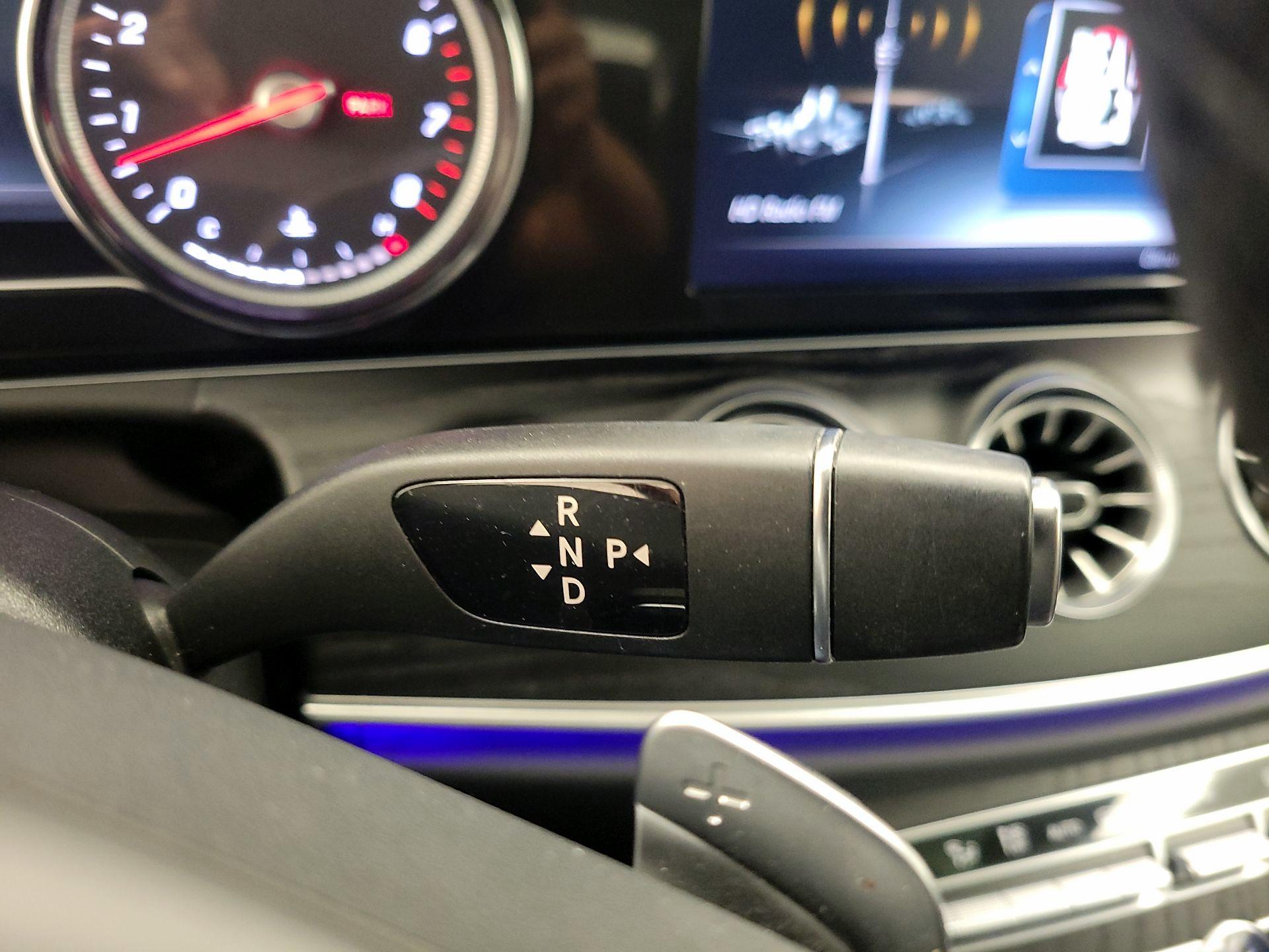 Thumbnail: 2018 Mercedes-Benz E-Class - 18