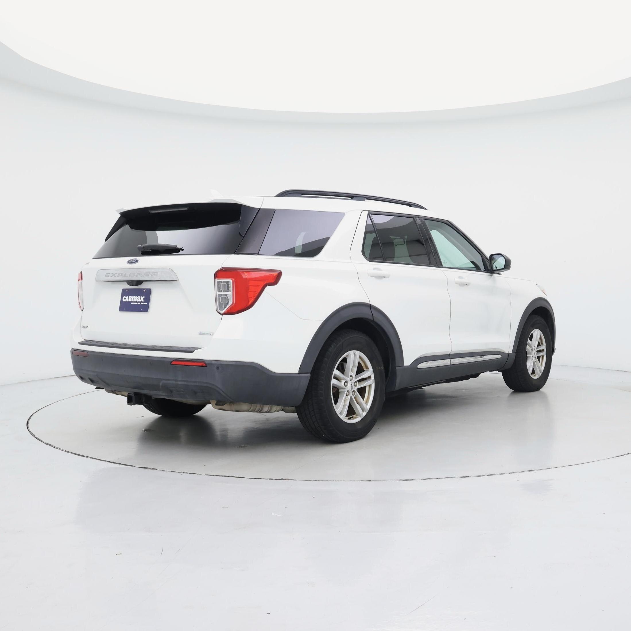 Thumbnail: 2020 Ford Explorer - 8
