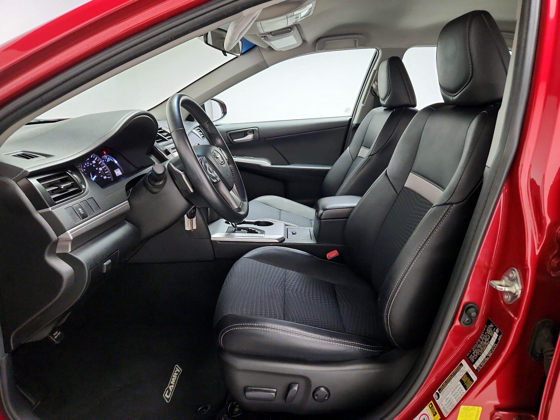 Thumbnail: 2014 Toyota Camry - 11