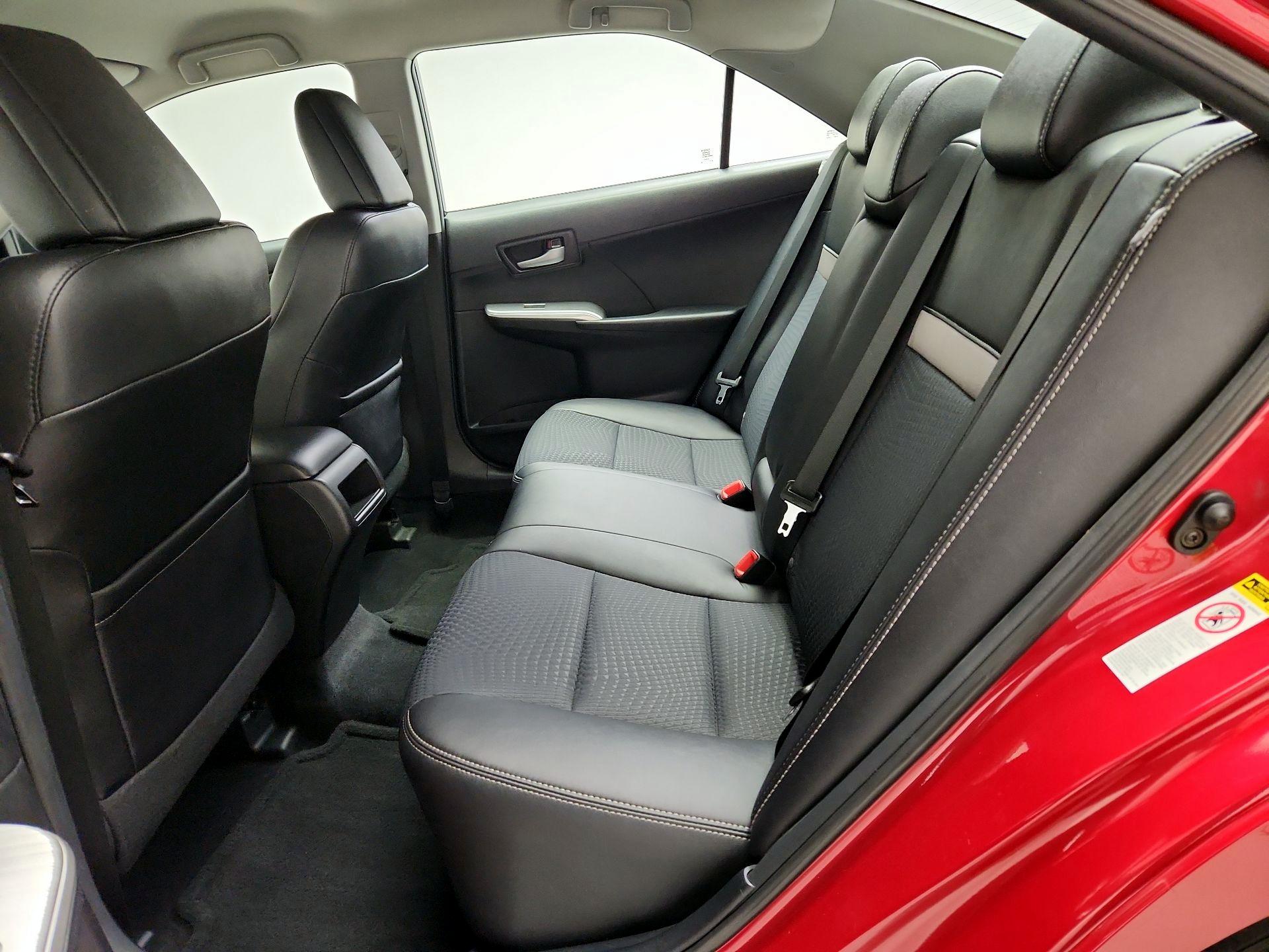 Thumbnail: 2014 Toyota Camry - 18
