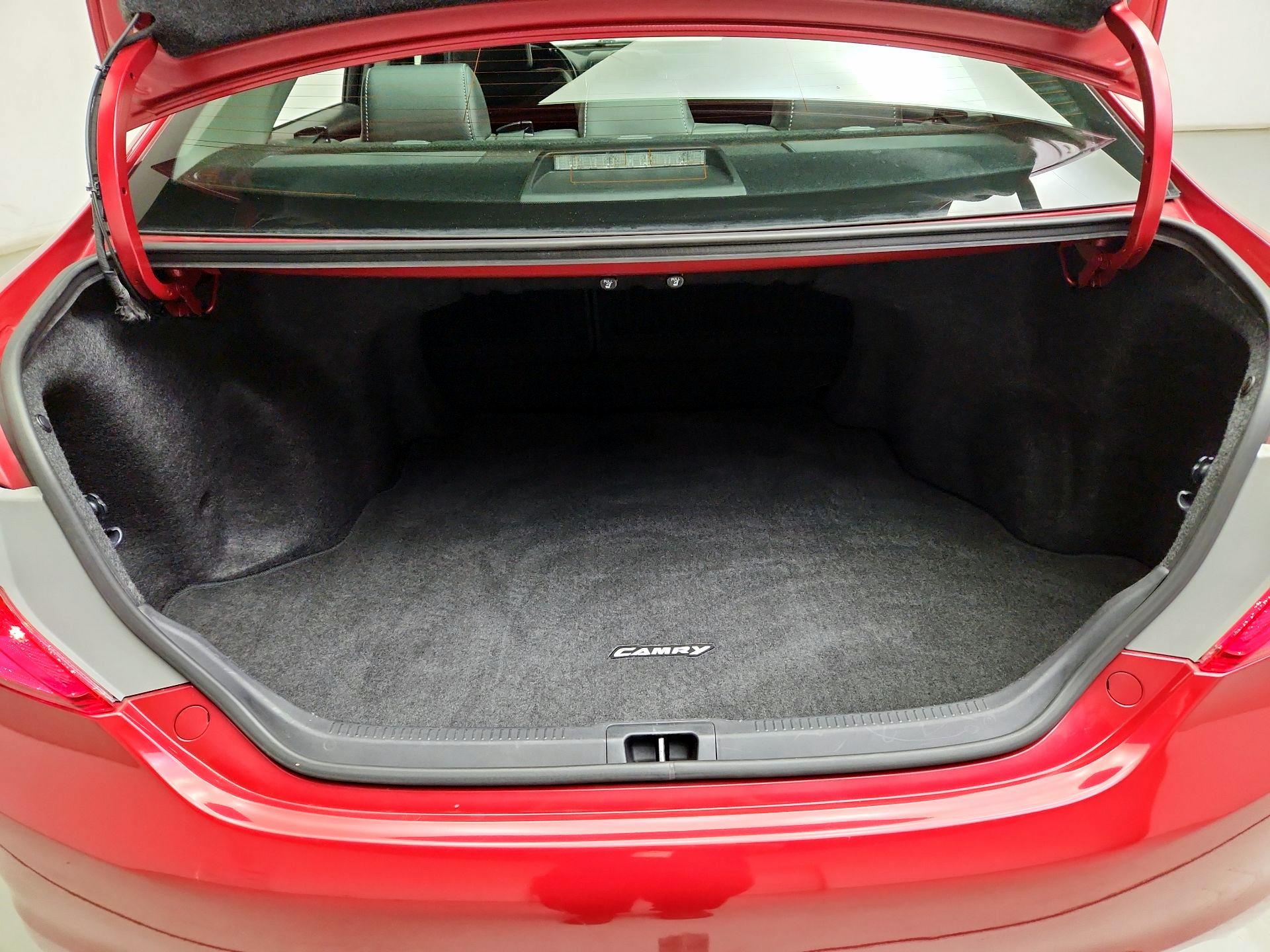 Thumbnail: 2014 Toyota Camry - 19