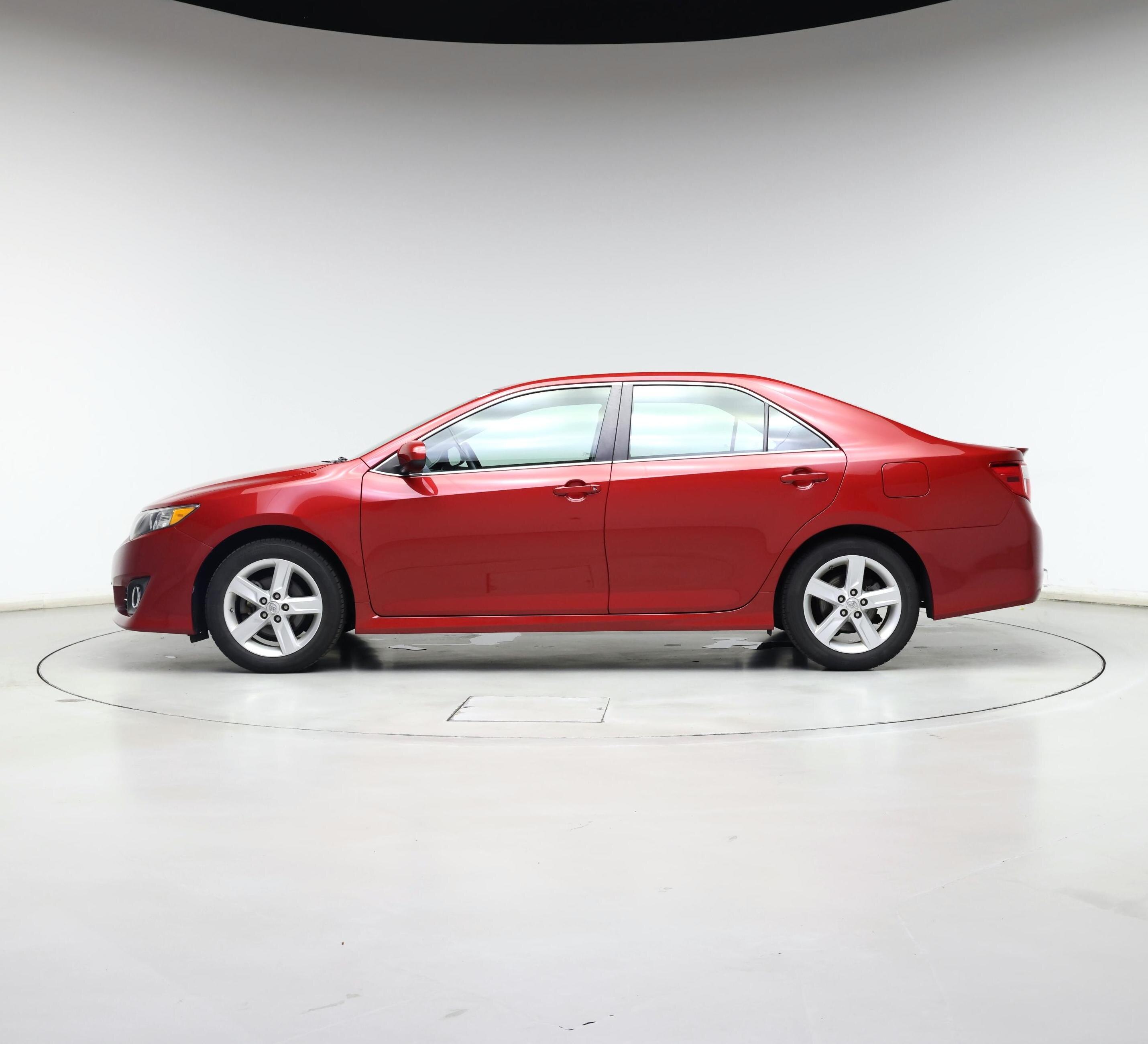Thumbnail: 2014 Toyota Camry - 3
