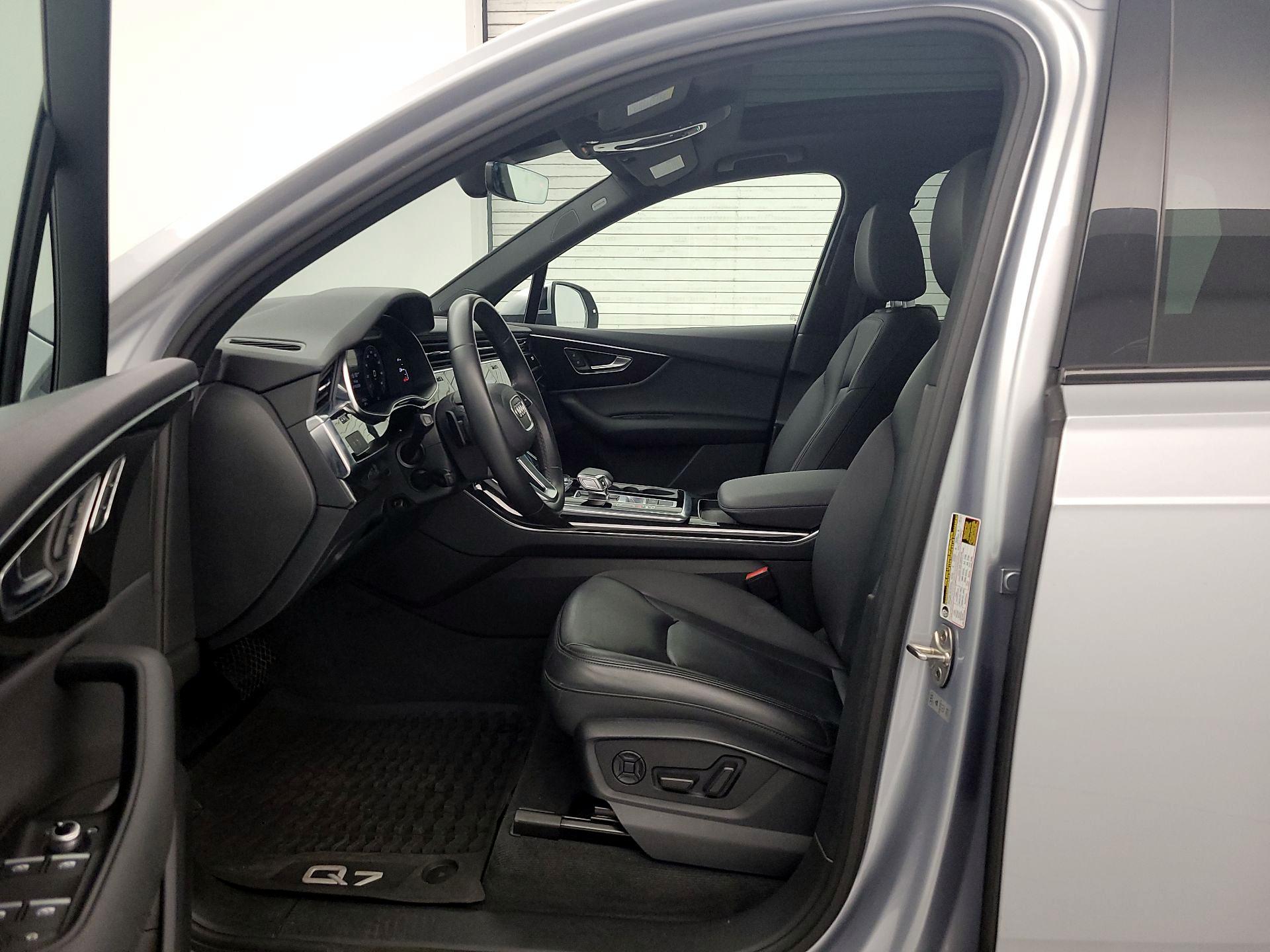 Thumbnail: 2022 Audi Q7 - 11