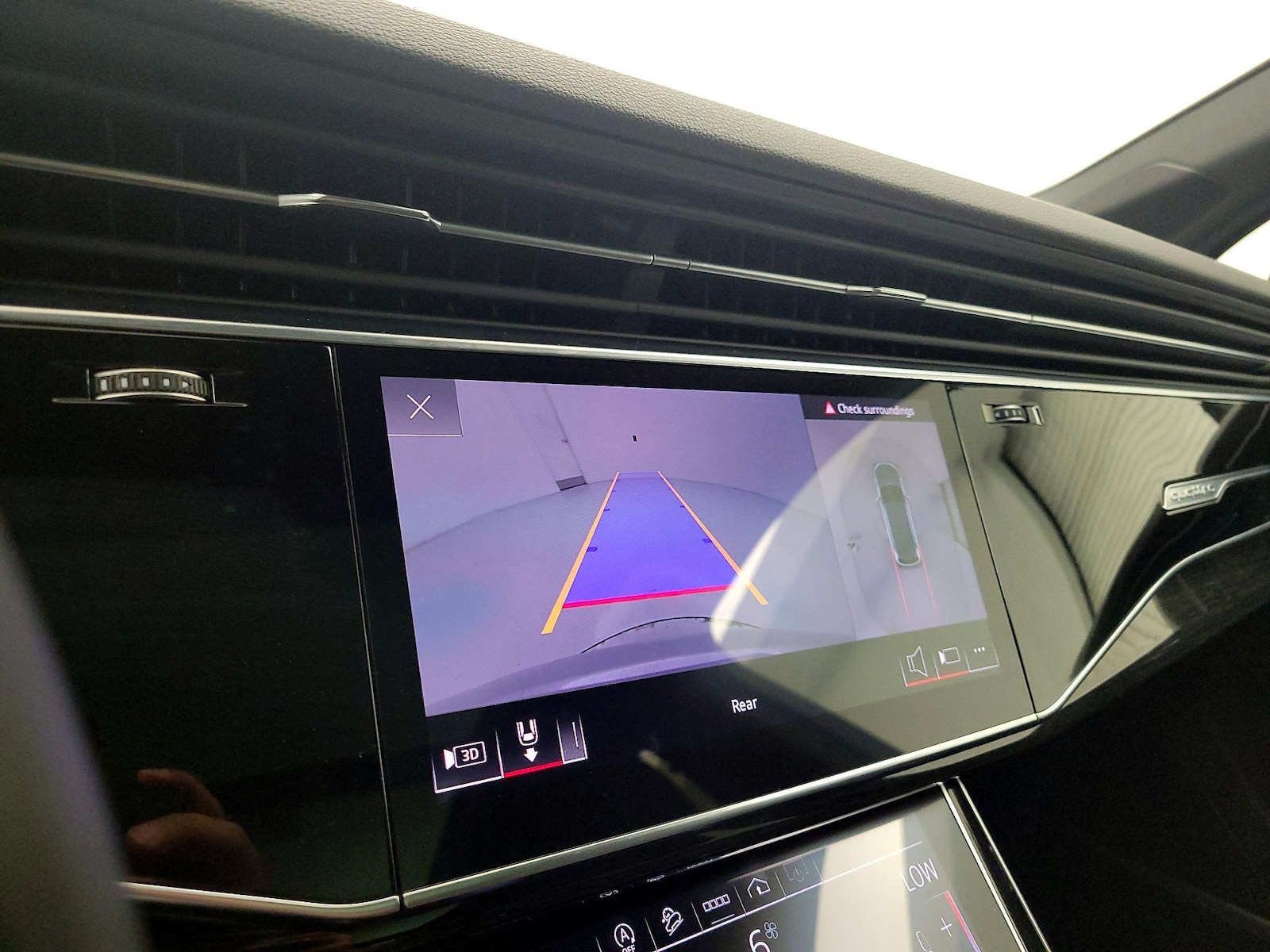 2022 Audi Q7 Premium Plus - Photo 16