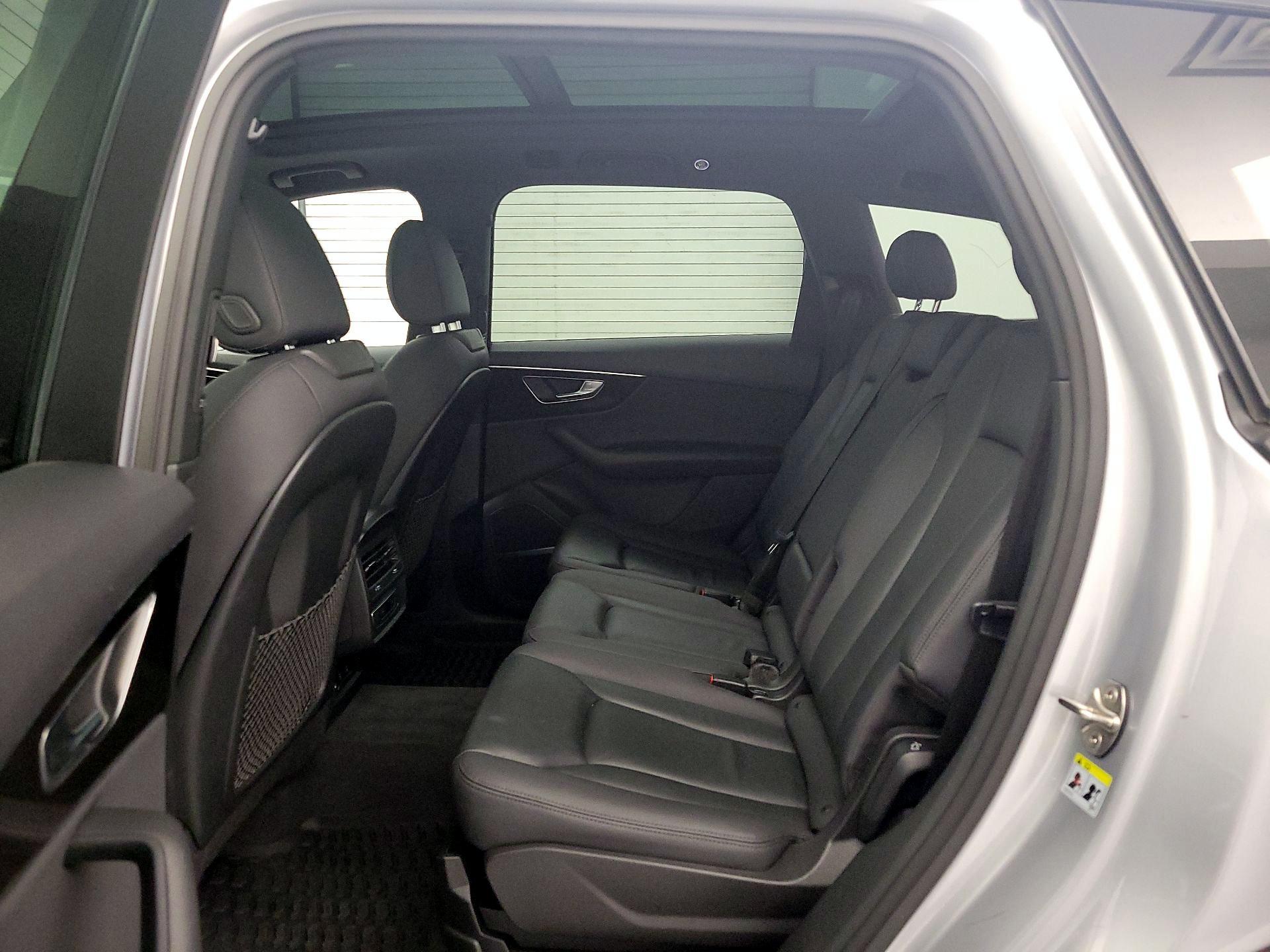 Thumbnail: 2022 Audi Q7 - 20