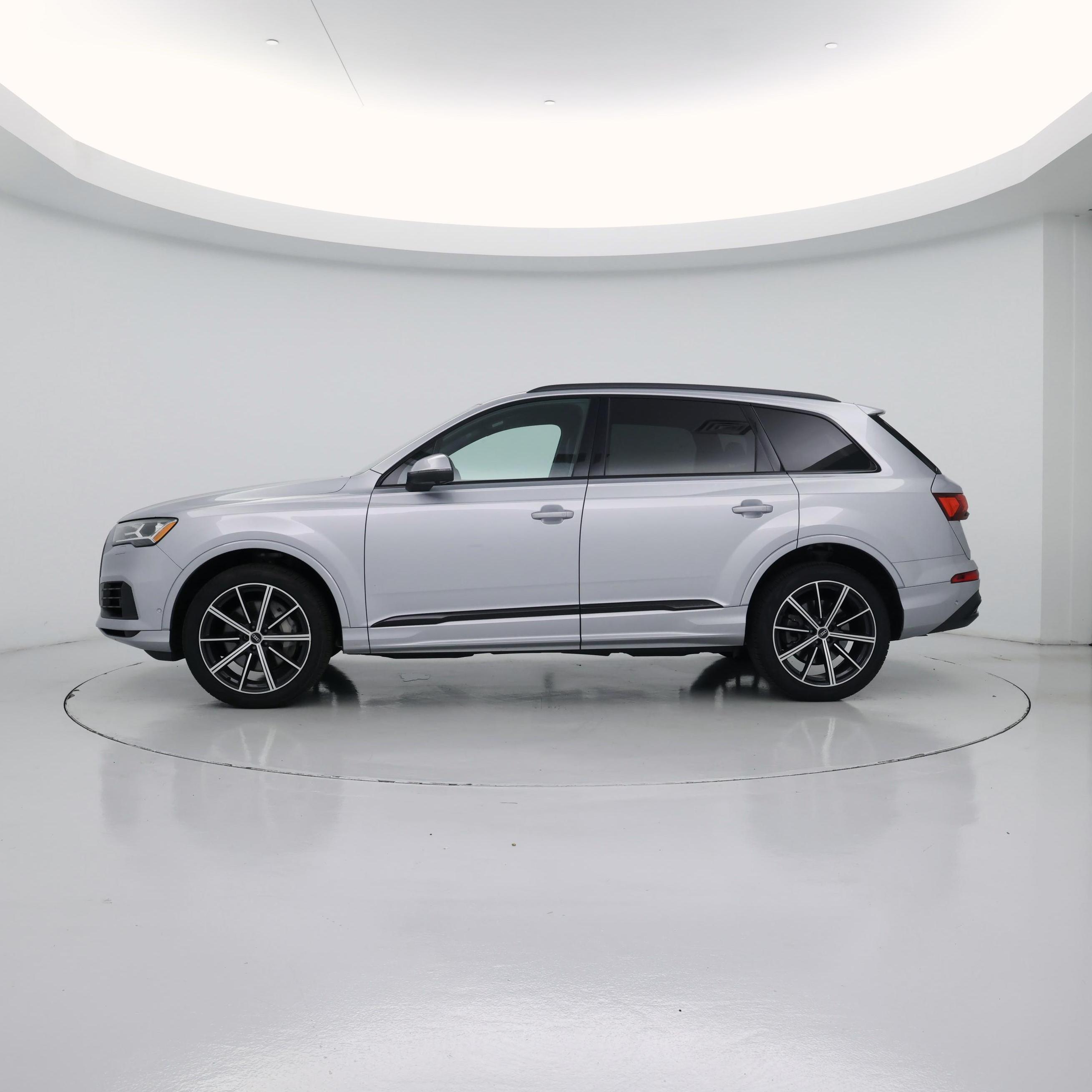 Thumbnail: 2022 Audi Q7 - 3