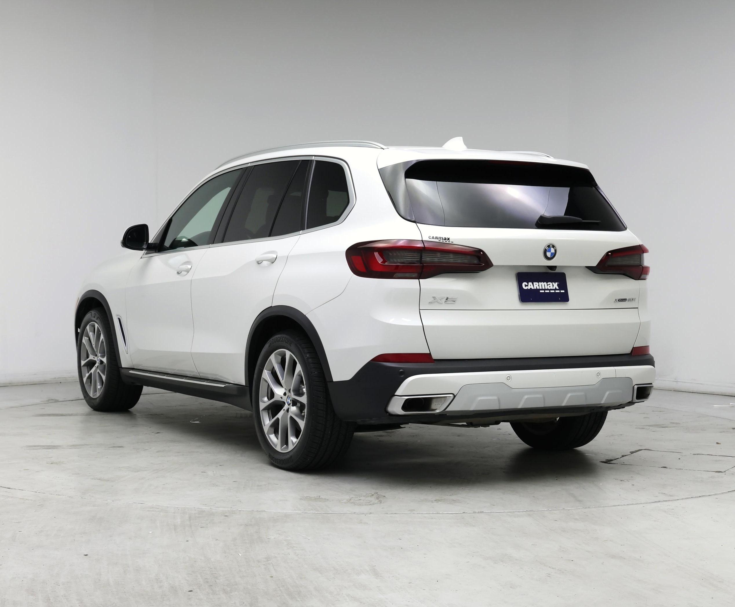 Thumbnail: 2023 BMW X5 - 2