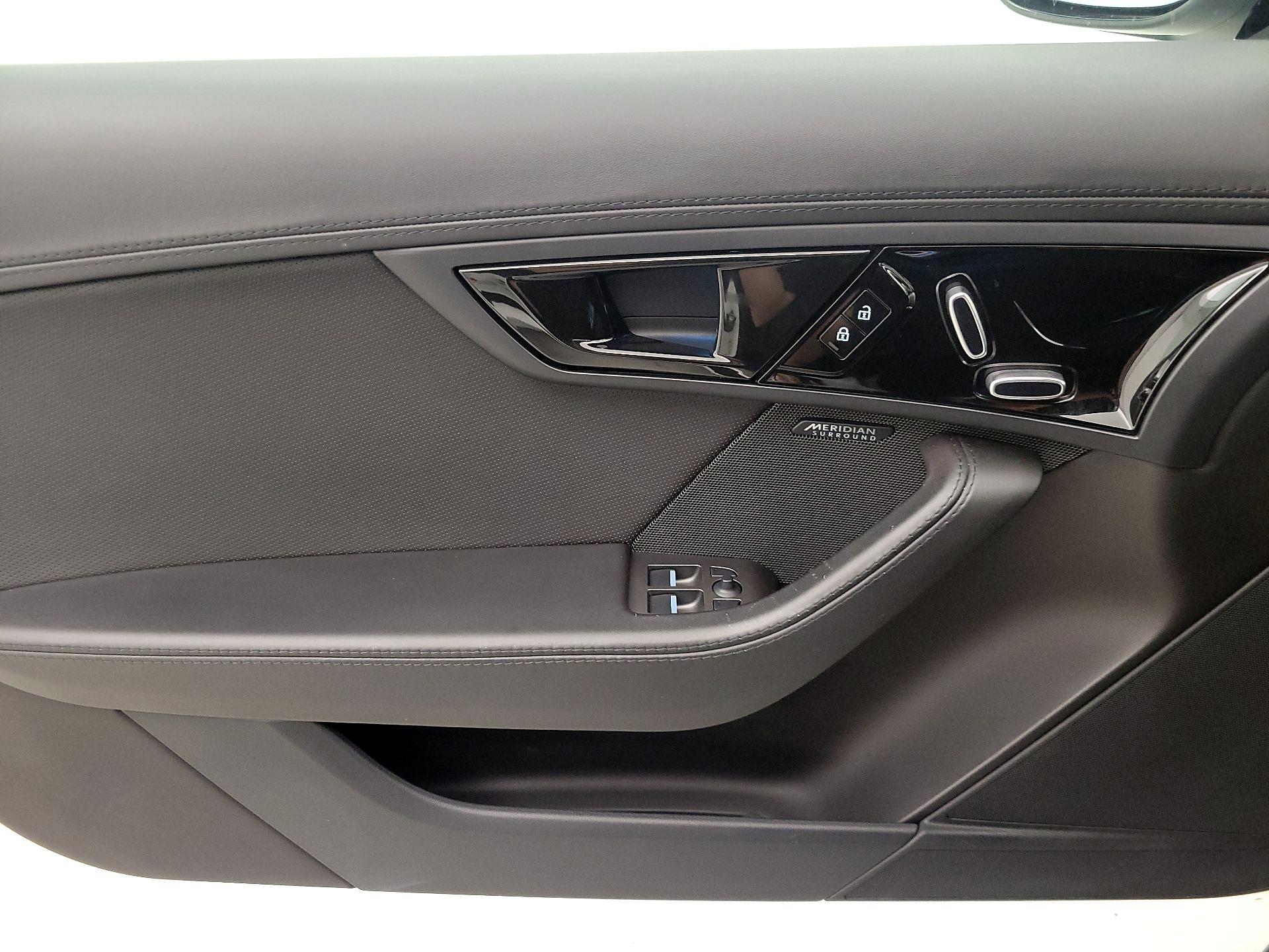 Thumbnail: 2022 Jaguar F-Type - 12