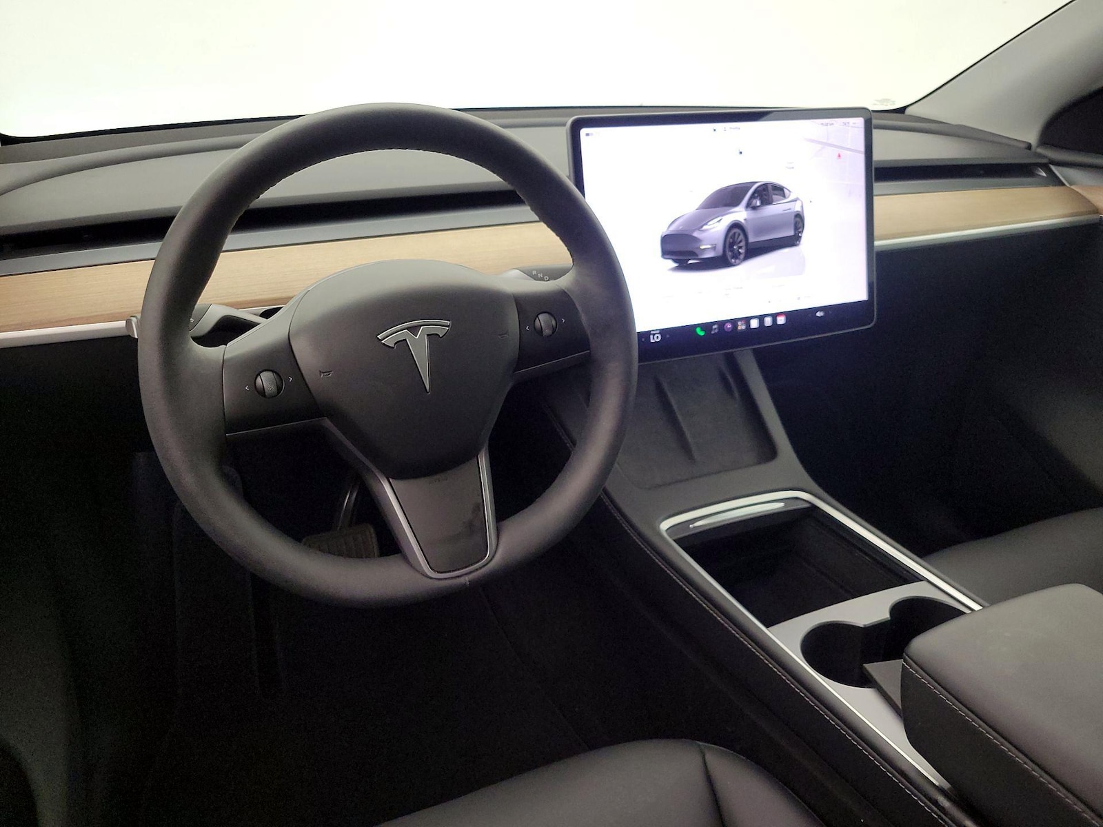 2024 Tesla Model Y Long Range - Photo 10