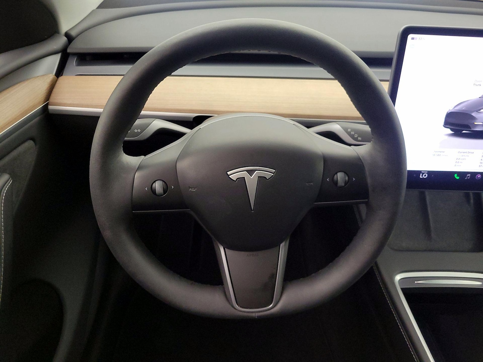 2024 Tesla Model Y Long Range - Photo 11