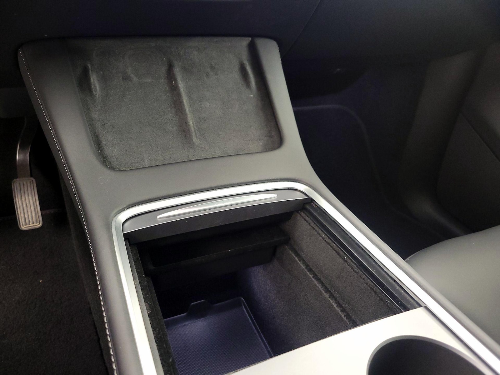 2024 Tesla Model Y Long Range - Photo 19
