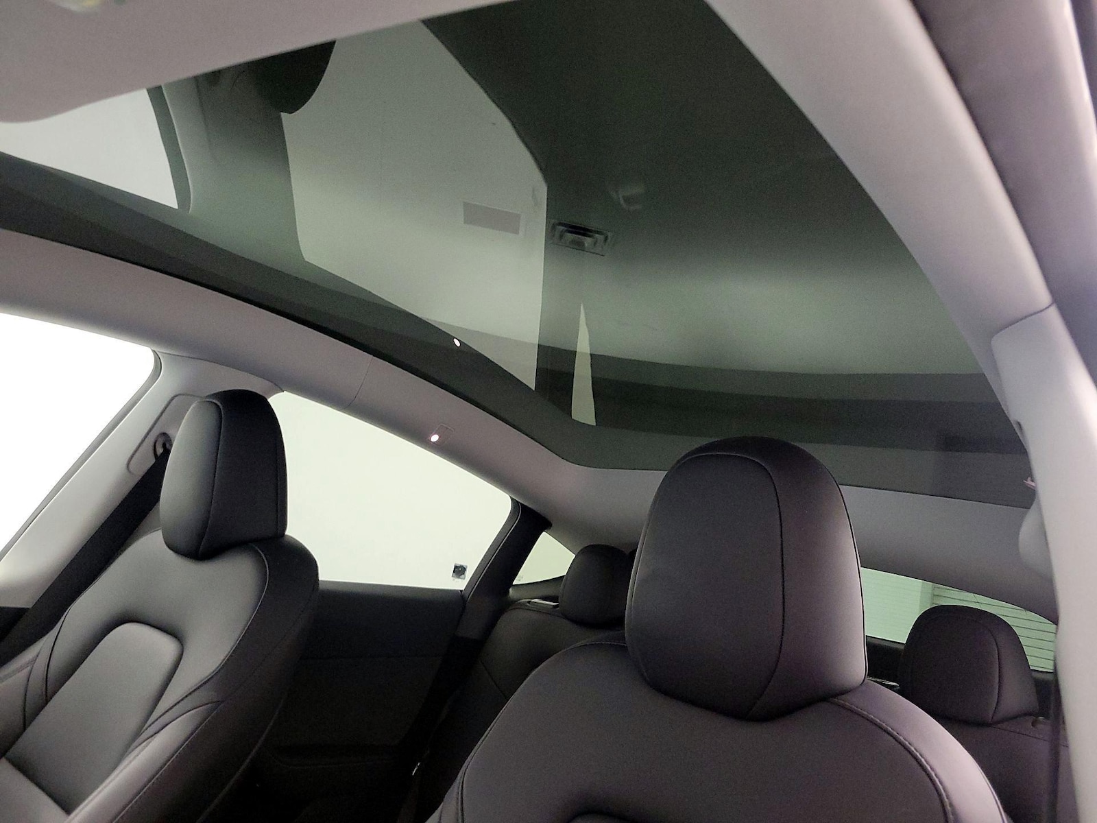 2024 Tesla Model Y Long Range - Photo 20