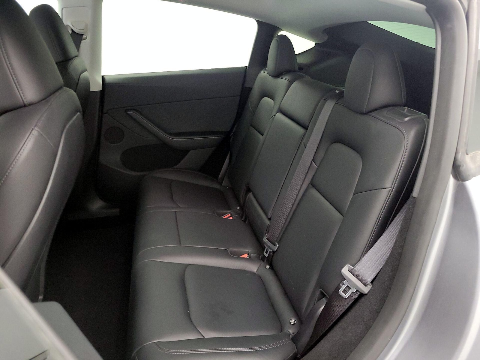 2024 Tesla Model Y Long Range - Photo 21
