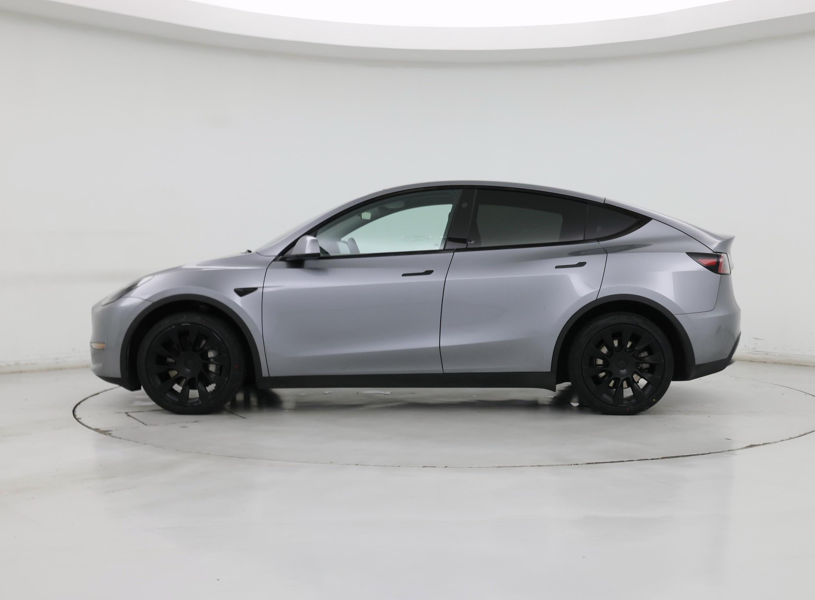 Thumbnail: 2024 Tesla Model Y - 3