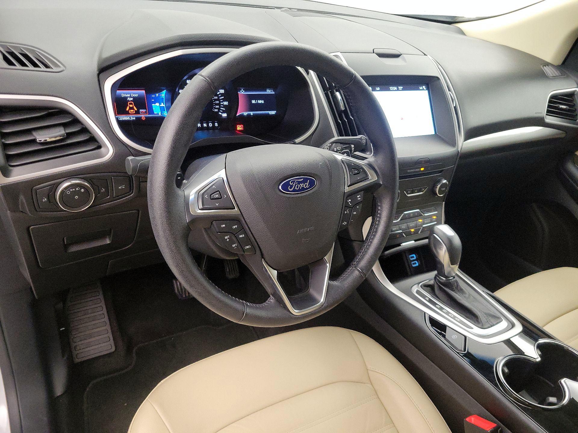 Thumbnail: 2017 Ford Edge - 9